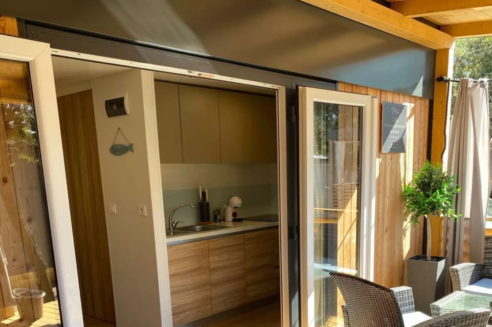 Oliva Mobile Home Camping Park Soline - Two bedroom mobile home with Terrace-Cuisine