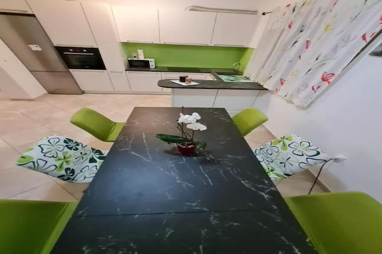 Luxury apartment Ani - Three Bedroom Apartment with terrace and Swimming pool-Cuisine