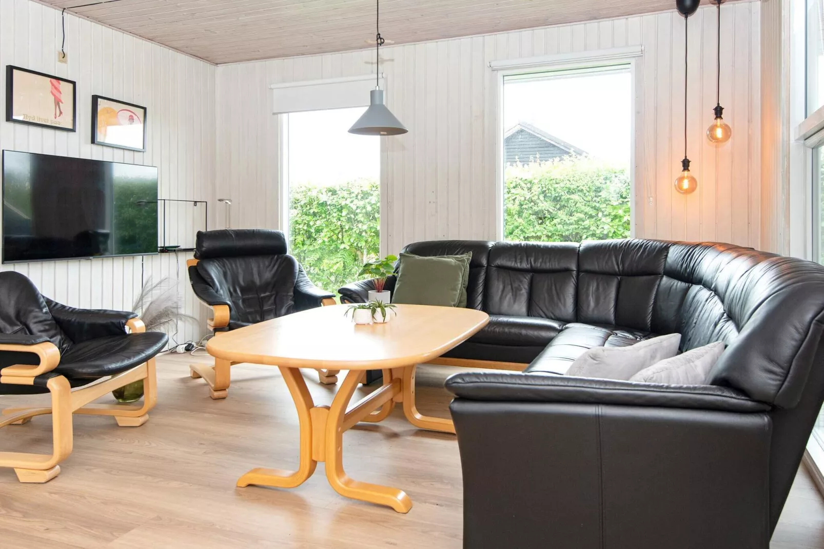 9 person holiday home in Juelsminde-Indoor