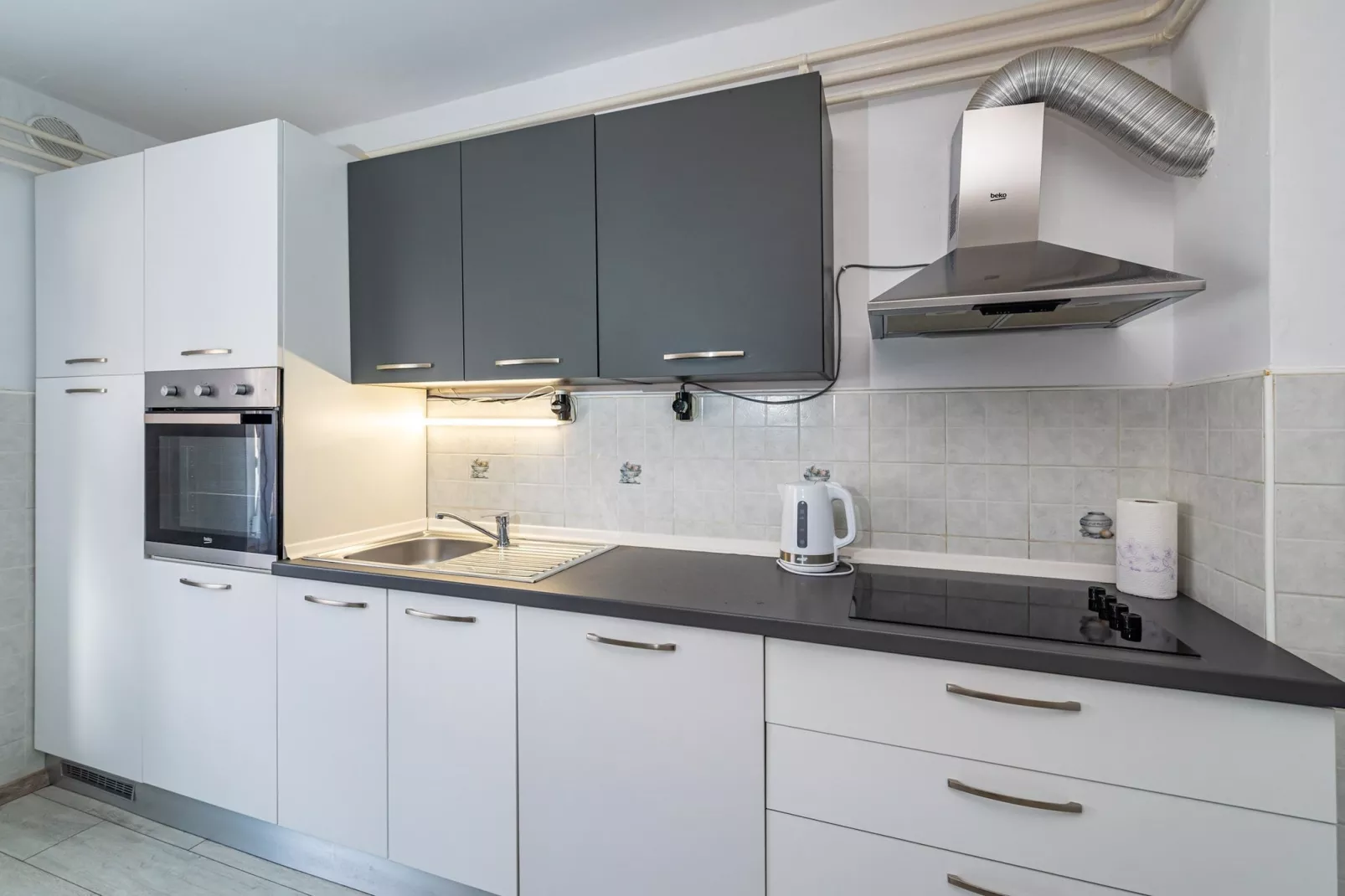 Holiday Home Villa Vesna Lux - Five Bedroom Villa with Swimming Pool-Küche