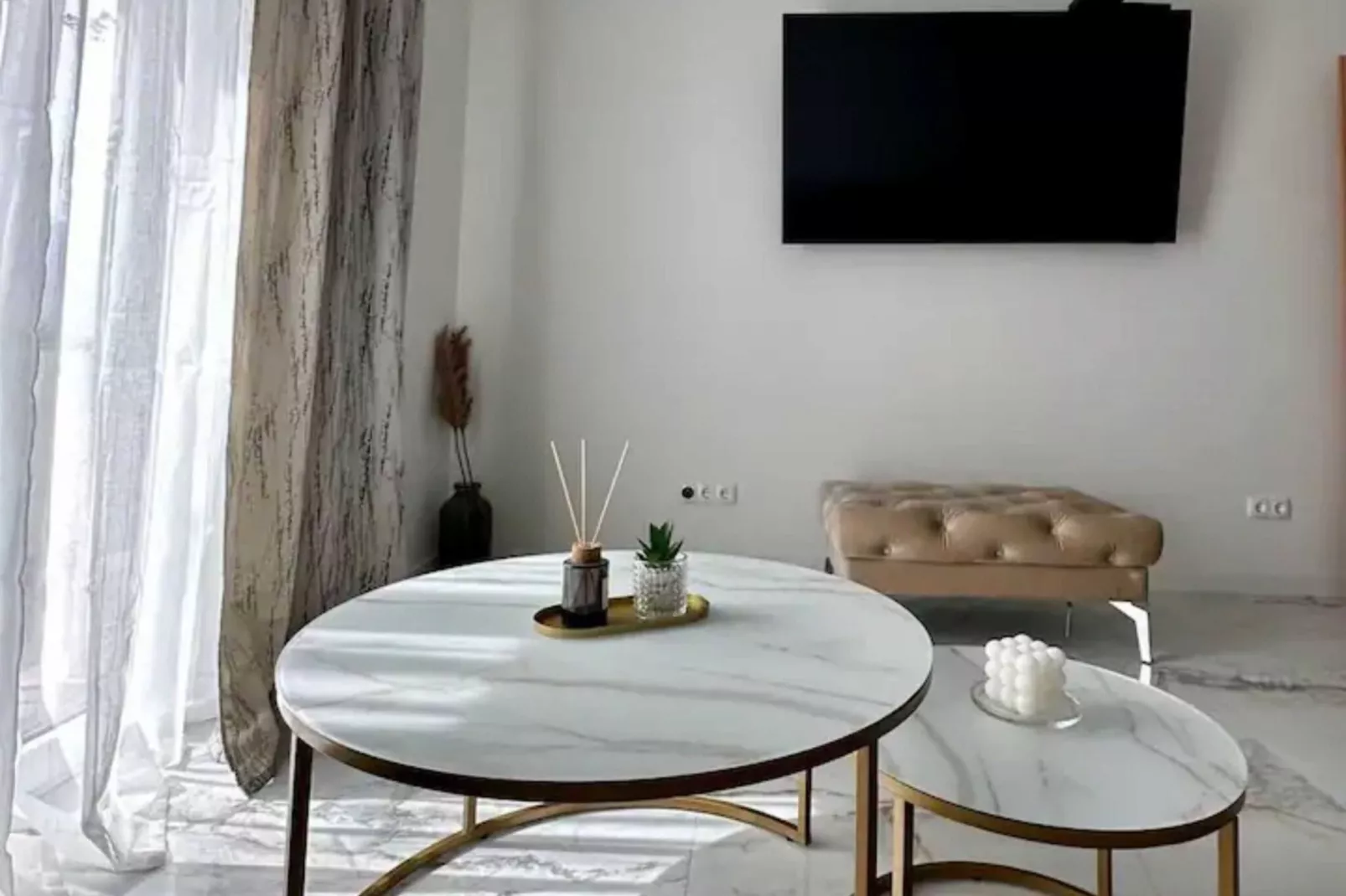 Apartment Ivan with Pool - Two Bedroom Apartment with Terrace and Swimming pool-Living room