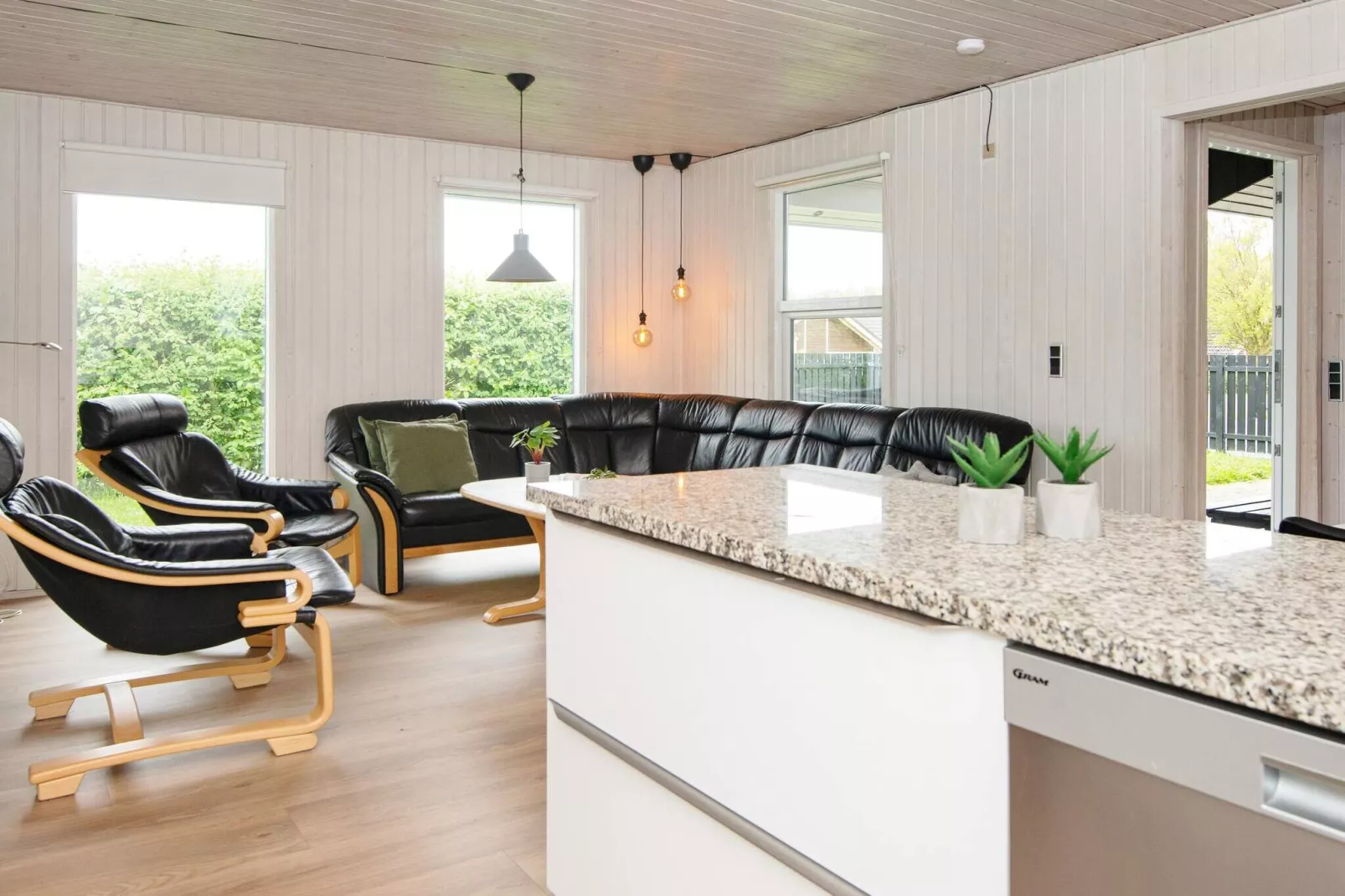 9 person holiday home in Juelsminde-Indoor