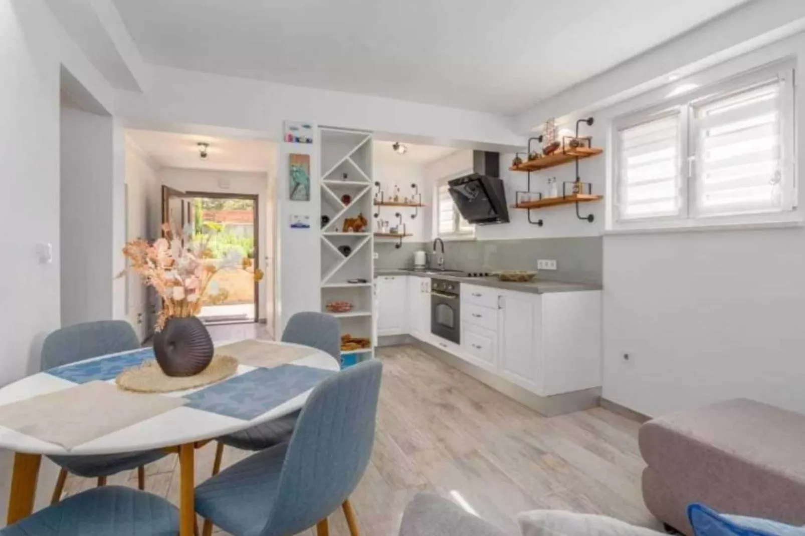 Apartment Amor - Two Bedroom Apartment with Terrace-Kitchen