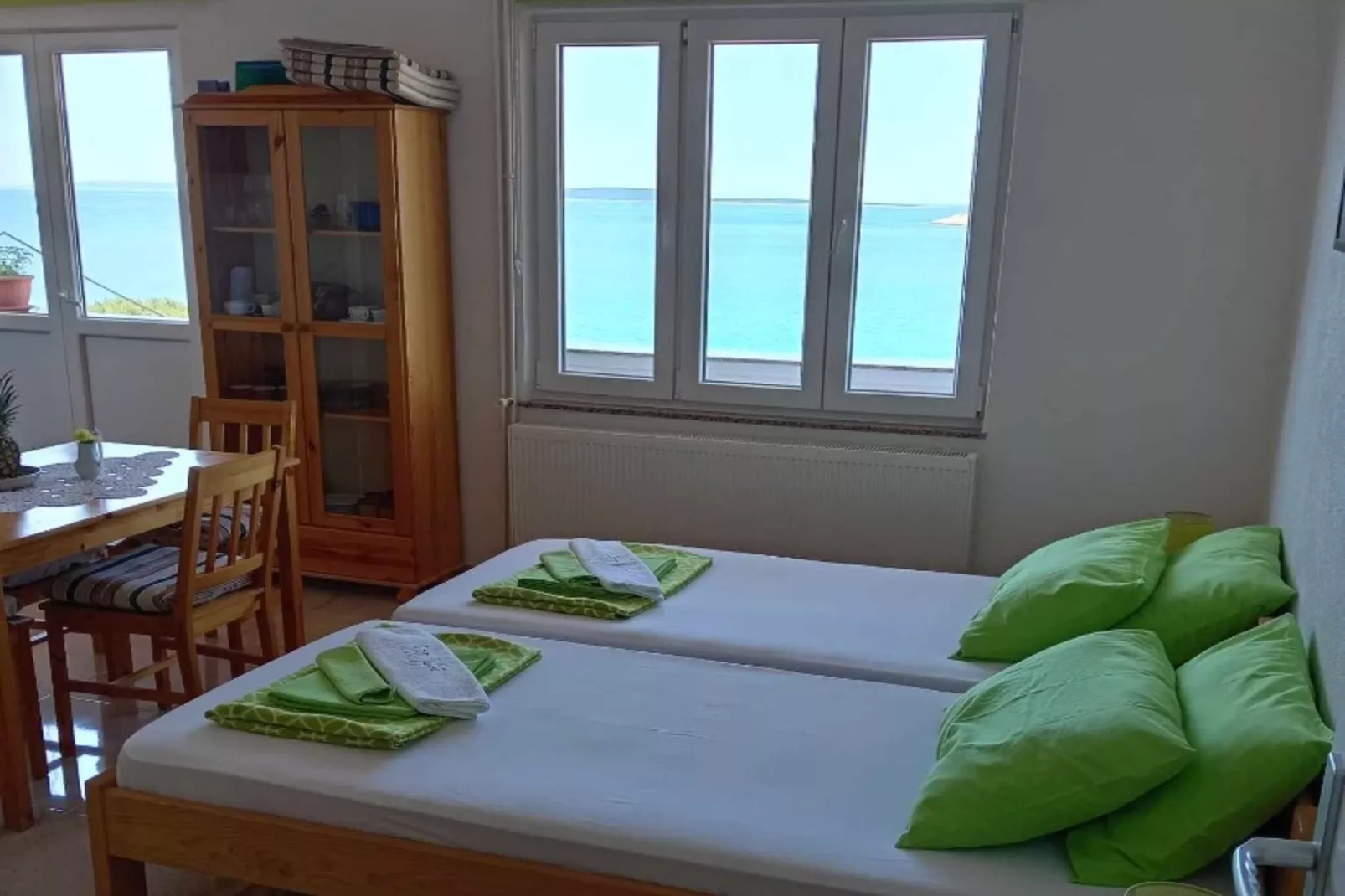 Apartments Julia - Studio Apartment Julia 5-Chambre