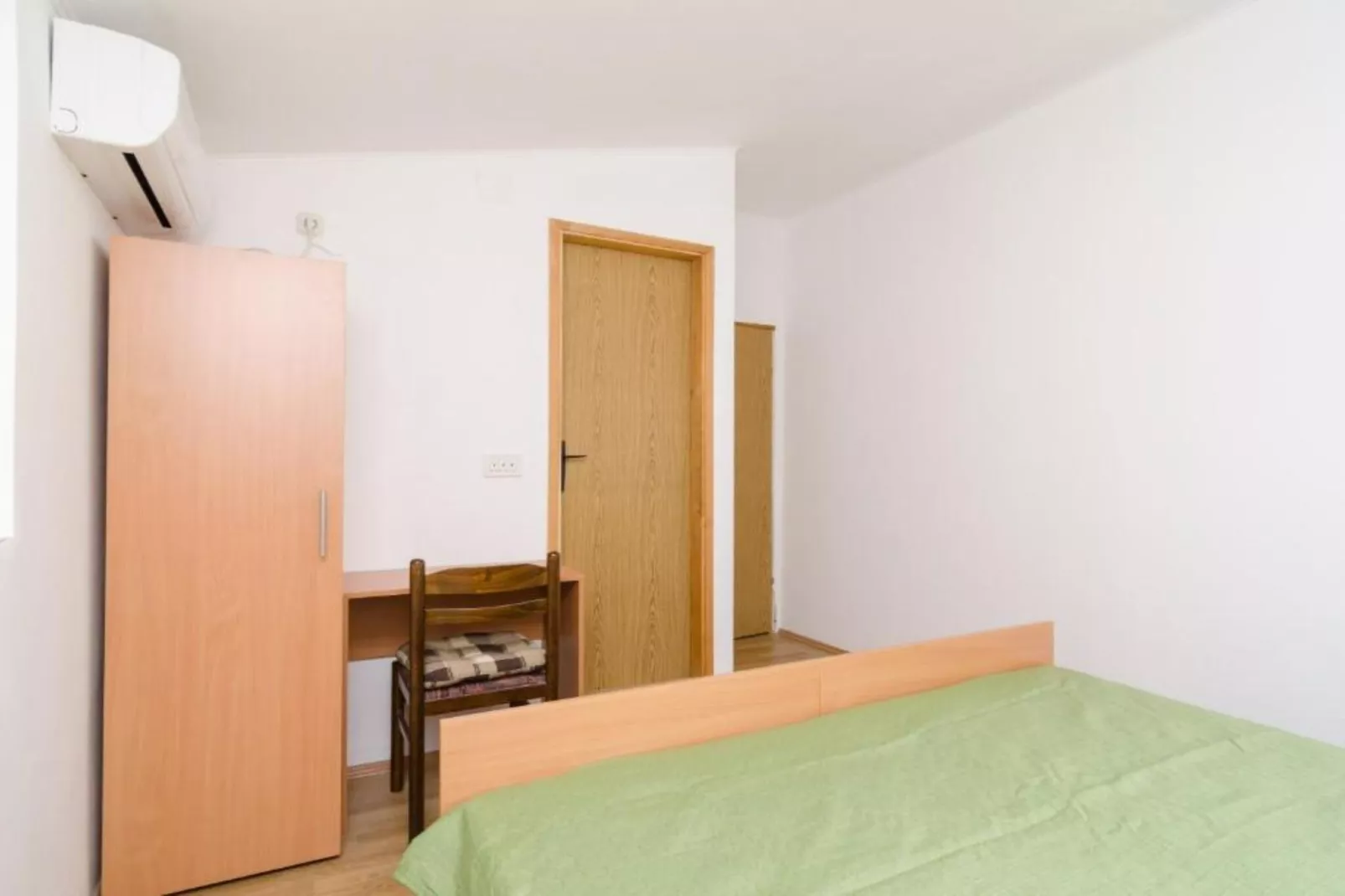 Guest House Sobra 38 - Double Room with Balcony and External Bathroom 5-Chambre