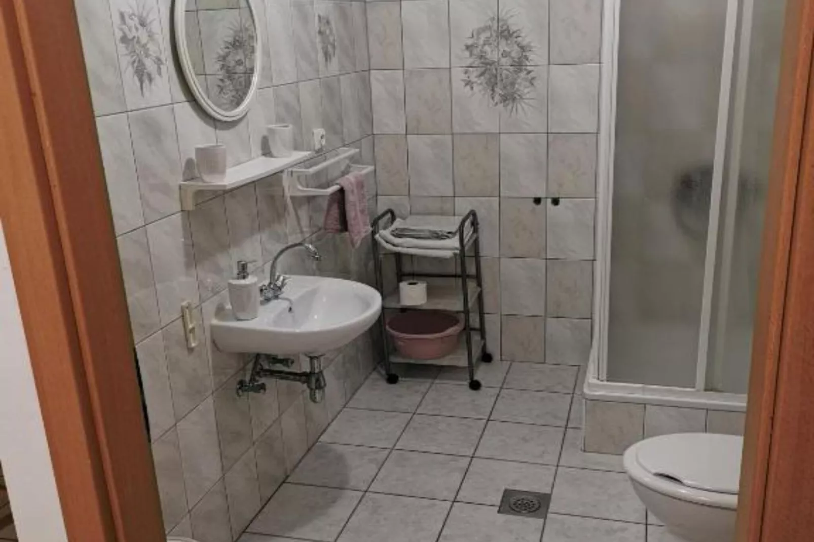 Apartments White House - Studio Apartment with Terrace and Sea View 5-Salle de bain