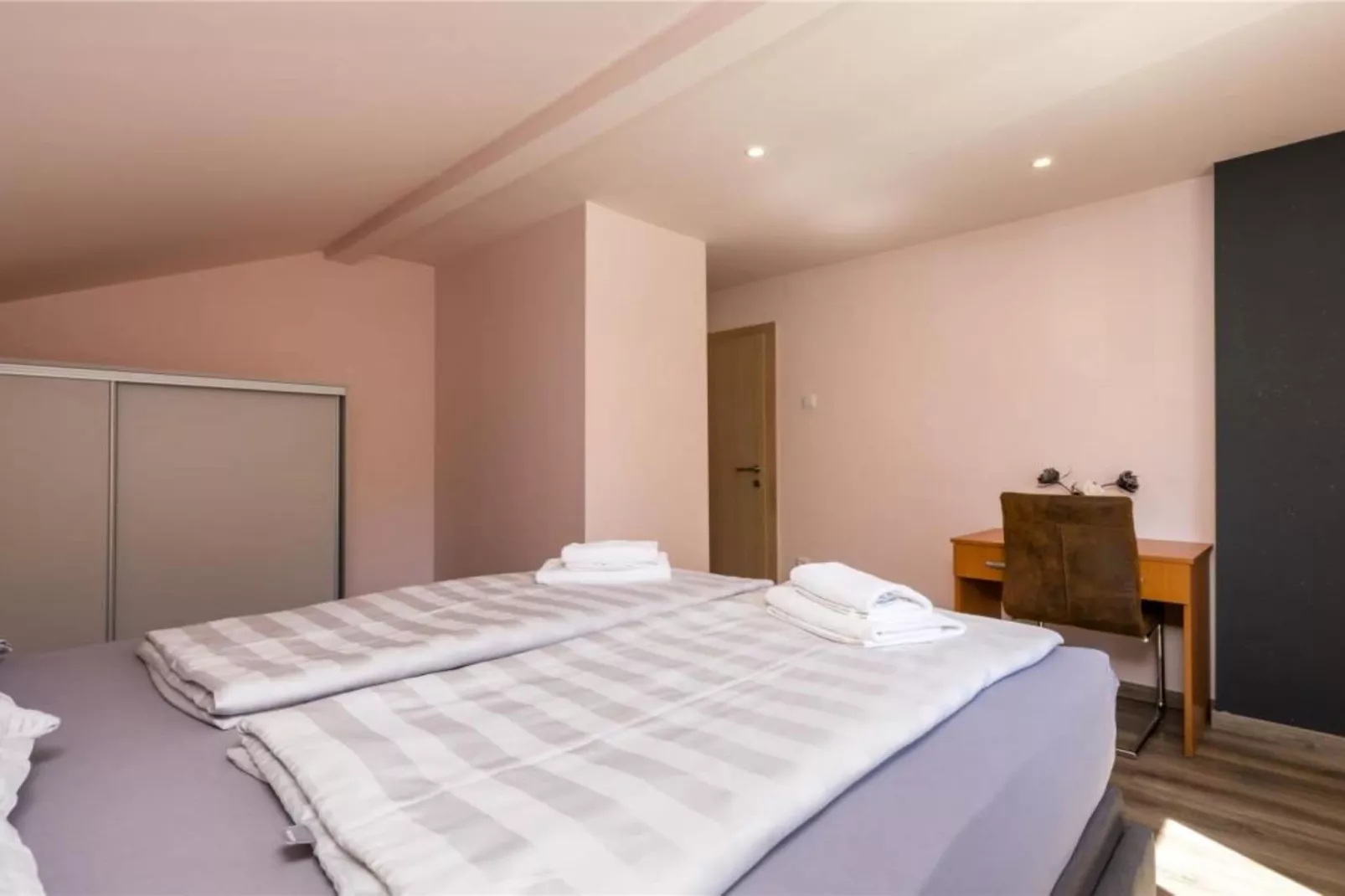 Pansion Belvedere - One Bedroom Apartment with Terrace (Vespera)