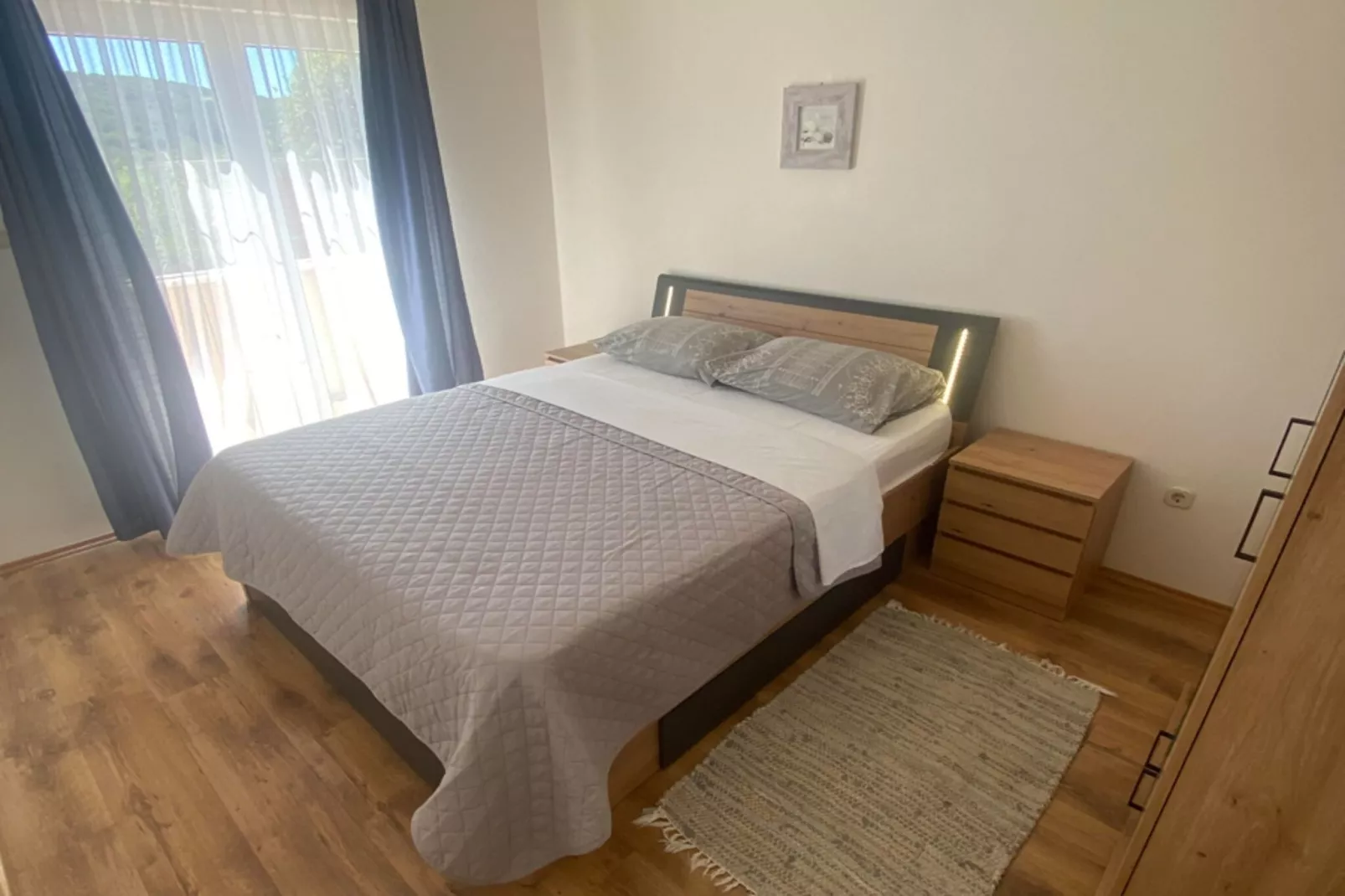 Apartments Danijela & Vlado - One Bedroom Apartment with Balcony and  Garden View-Schlafzimmer