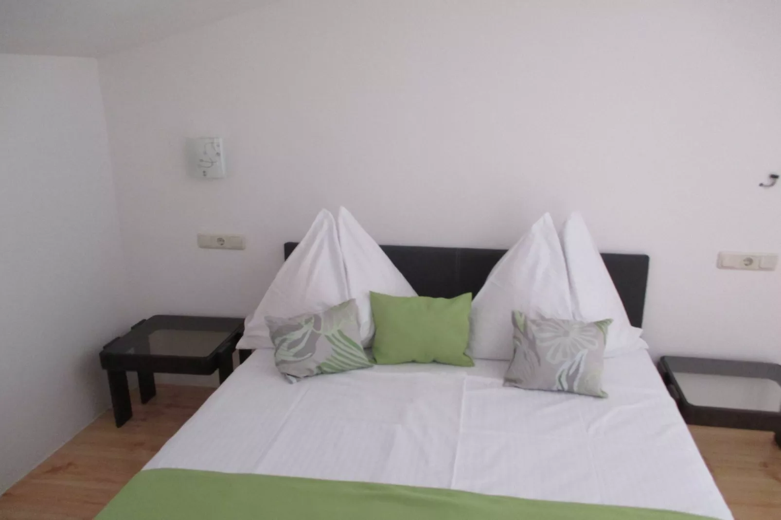 Guest House Villa Daniel - Two Bedroom Apartment with Balcony-Chambre