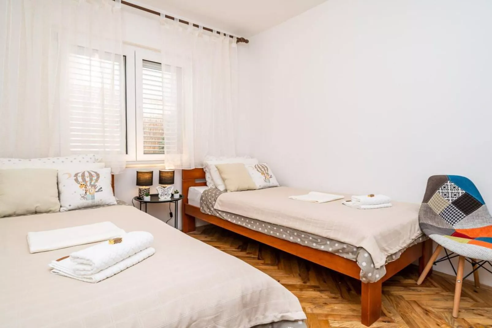 Apartment Nature View  - Three Bedroom Apartment with Jacuzzi-Bedroom