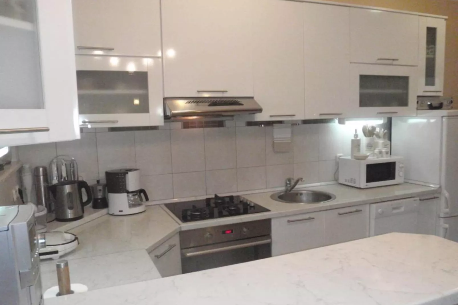 Apartment Plaza - One Bedroom Apartment With Sea View-Kitchen