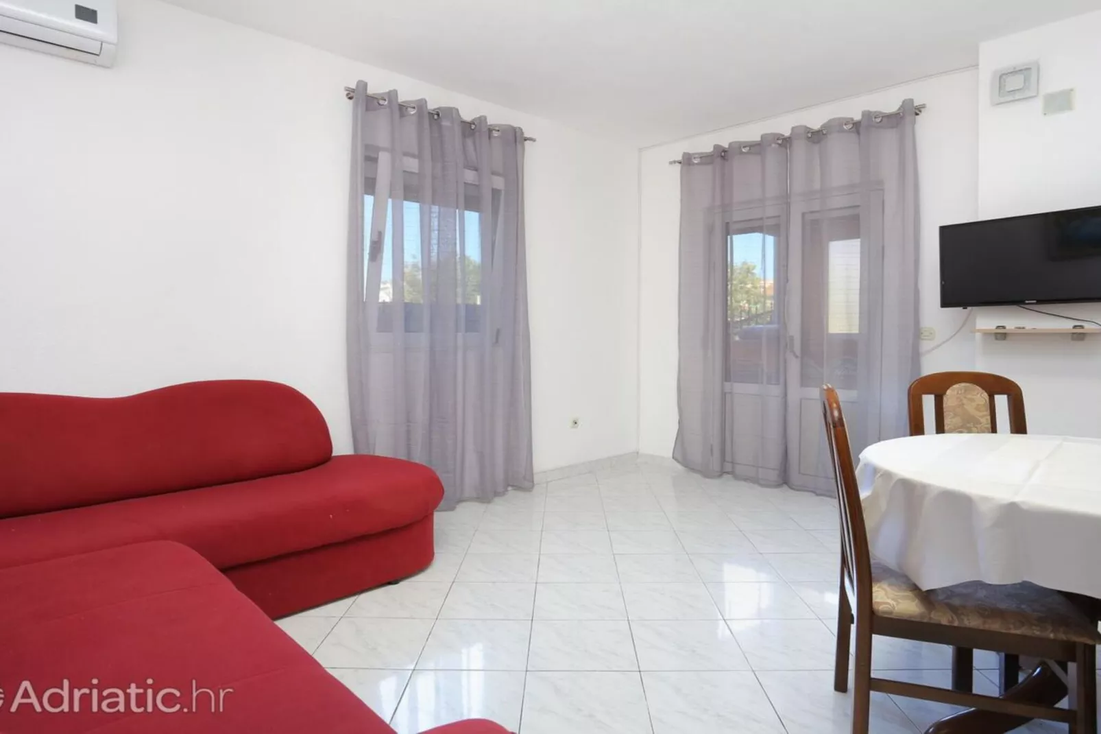 Holiday Home Nada Rogoznica - Six Bedroom Holiday Home-Wohnzimmer