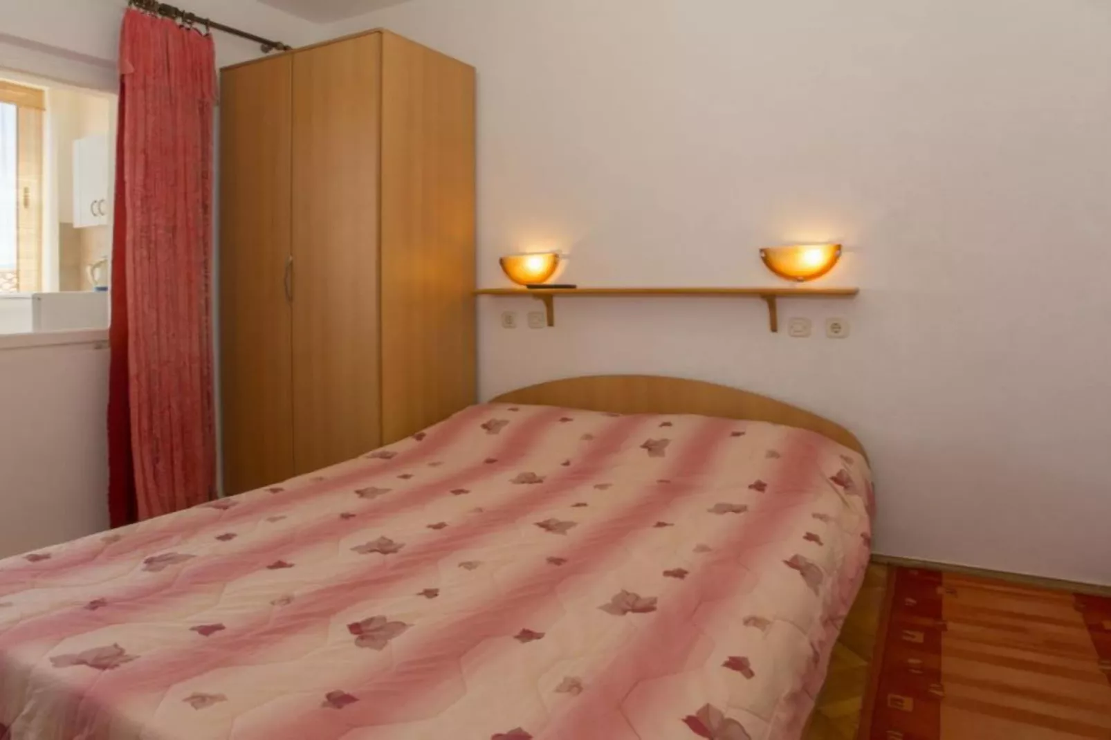 Double Room with Private Balcony (A2)-Chambre