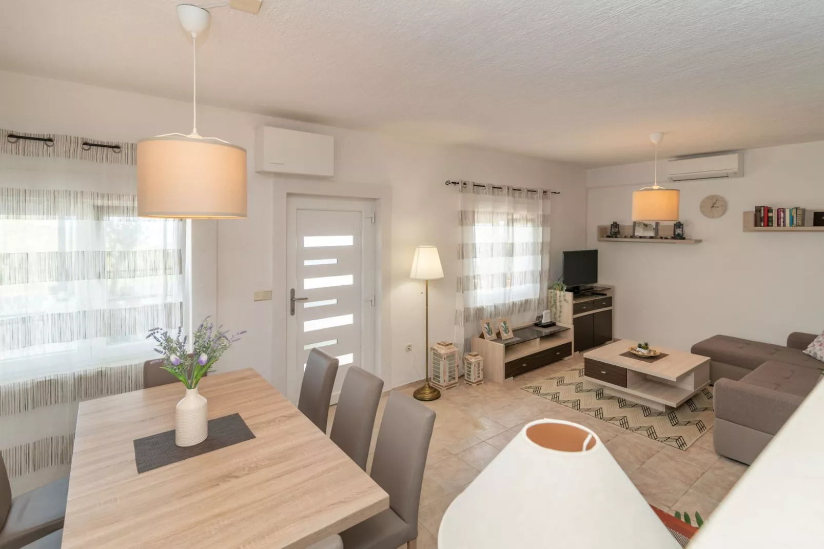 Three Bedroom Villa-Esszimmer