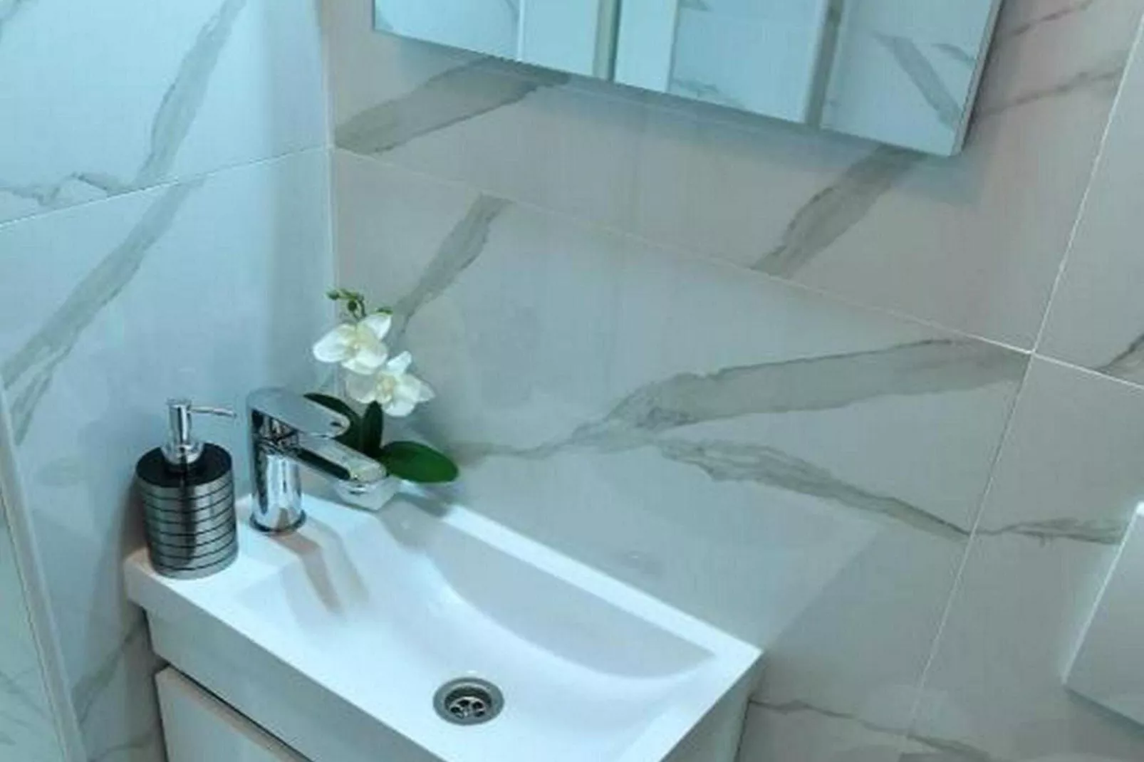 Charming Sinj Town Studio Apartments - Studio Apartments-Salle de bain