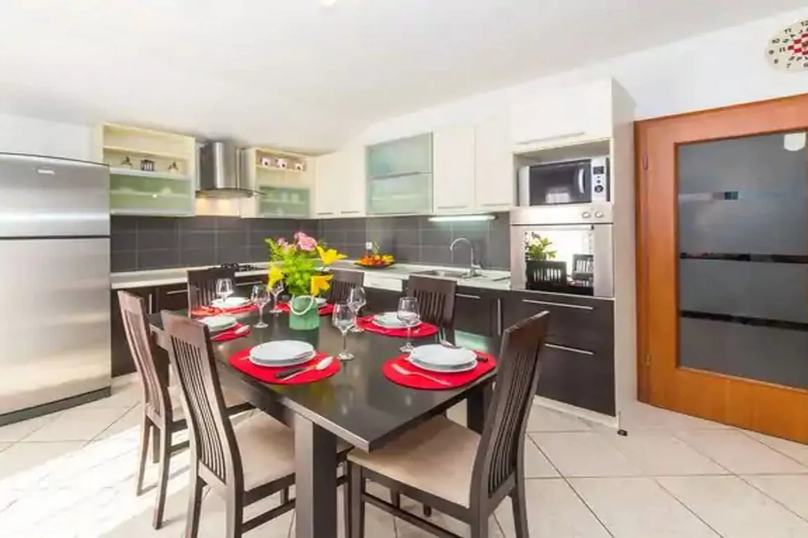 Three Bedroom Holiday Home-Cuisine