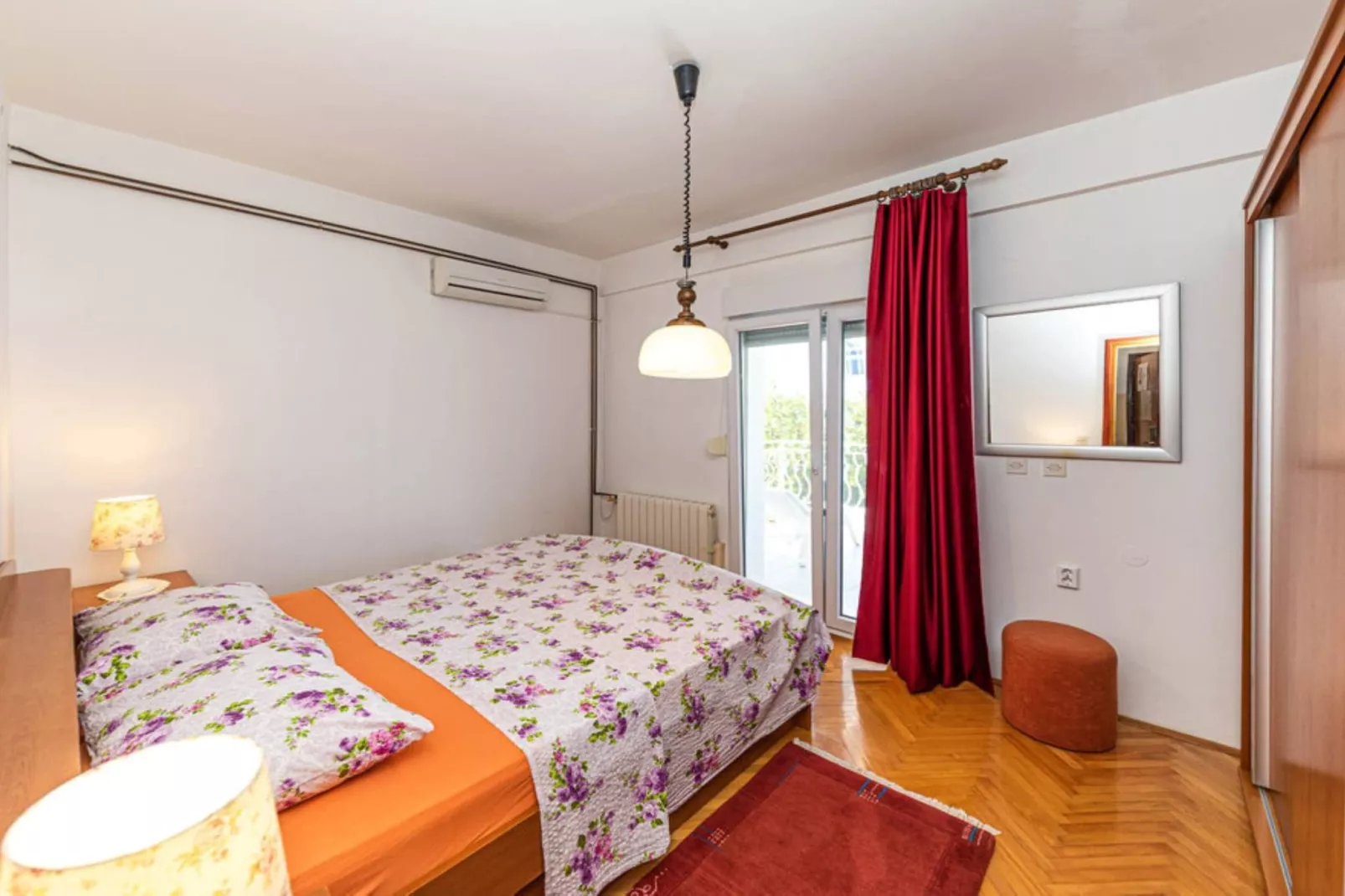 Holiday Home by the Sea with Terrace & Ocean Views on Čiovo - Two Bedroom Holiday Home-Schlafzimmer