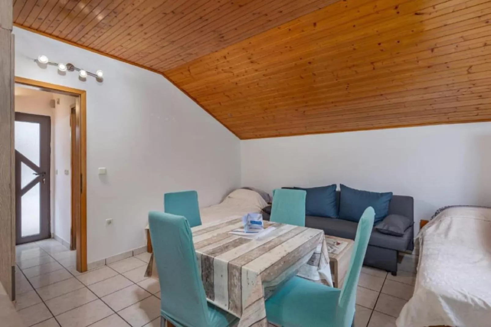 Studio apartment Iva - Studio Apartment-Innen