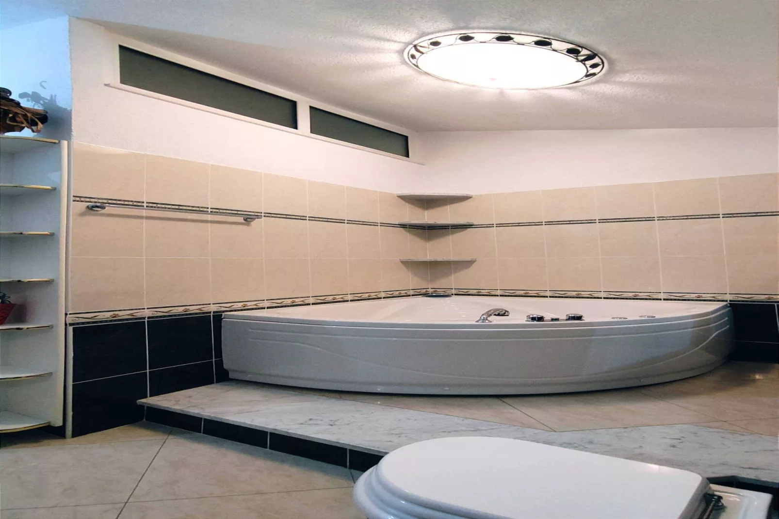 Kastel Stafilic Comfortable Apartments - Three Bedroom Apartment with Terrace-Salle de bain