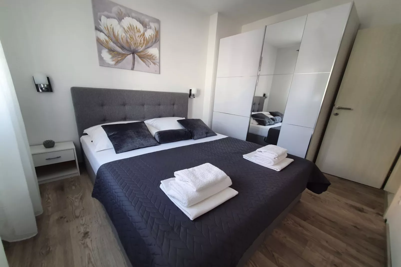 Kastel Novi Elegant and Stylish Apartment with Terrace and Patio - Two Bedroom Apartment with Terrace