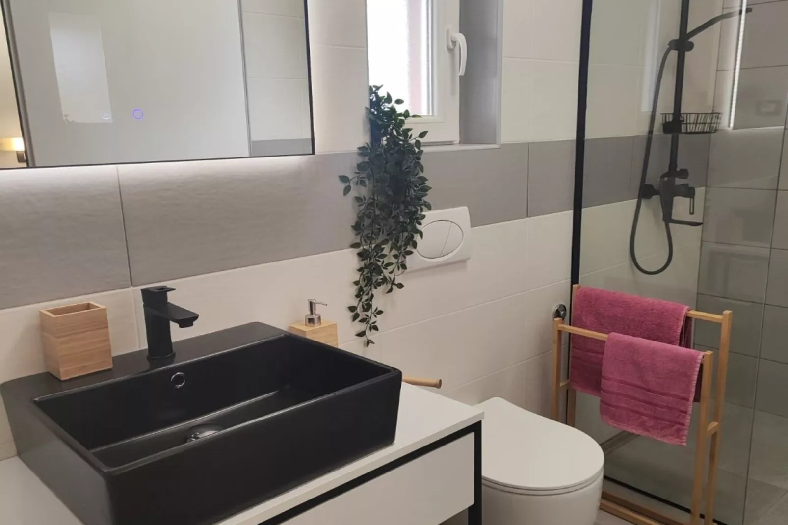 Modern Crikvenica Apartments with Sea View - One Bedroom Apartment with Terrace-Bathroom