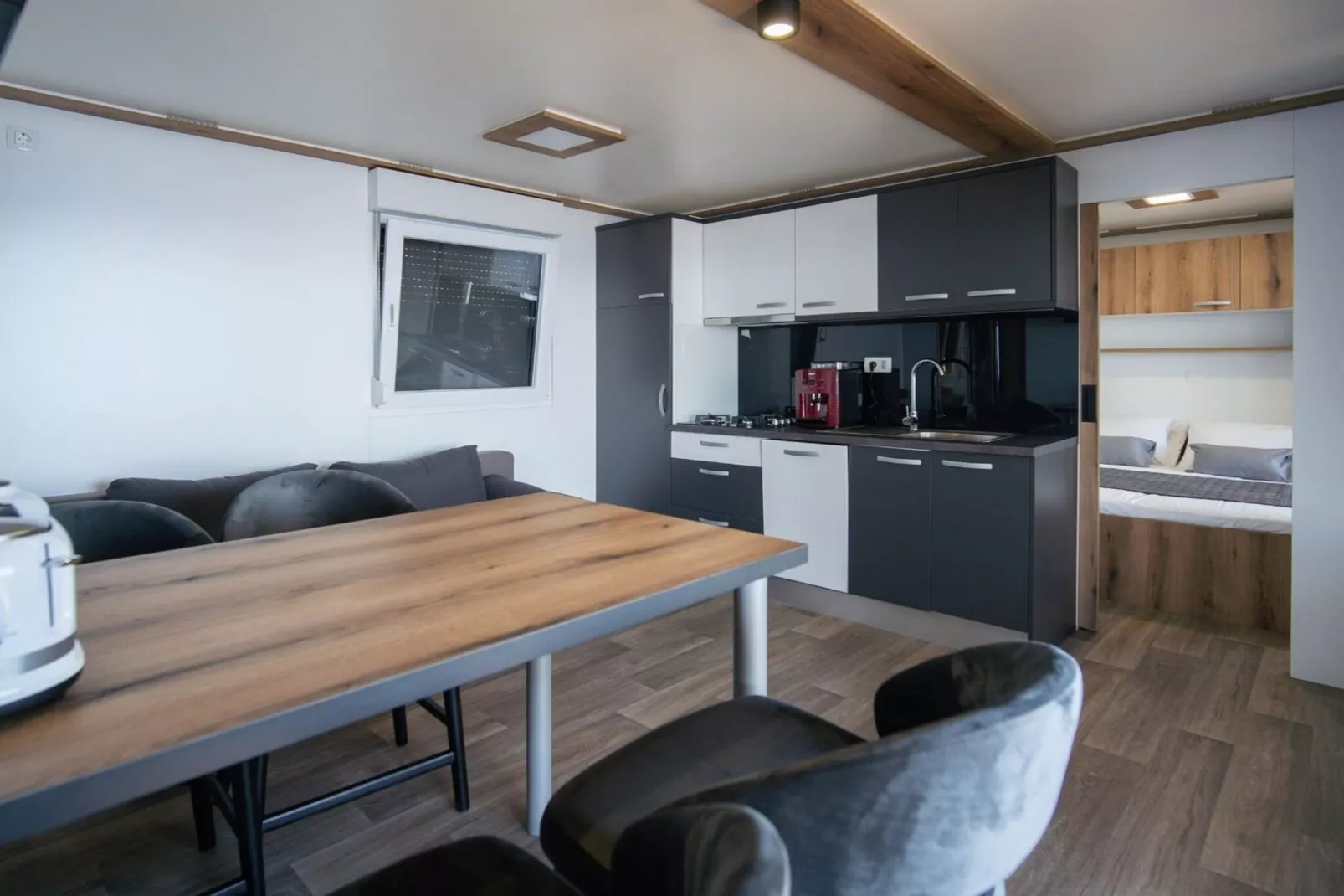 Seaside Deluxe Escape at Klenovica Camping - Two Bedroom Holiday Home with Terrace (owner 418)-Küche