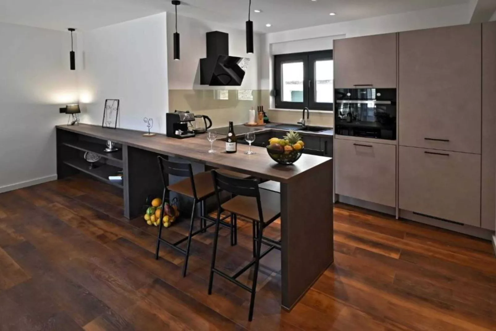 Luxury Slatine Apartments with Terrace and Garden - One Bedroom Apartment with Terrace-Küche
