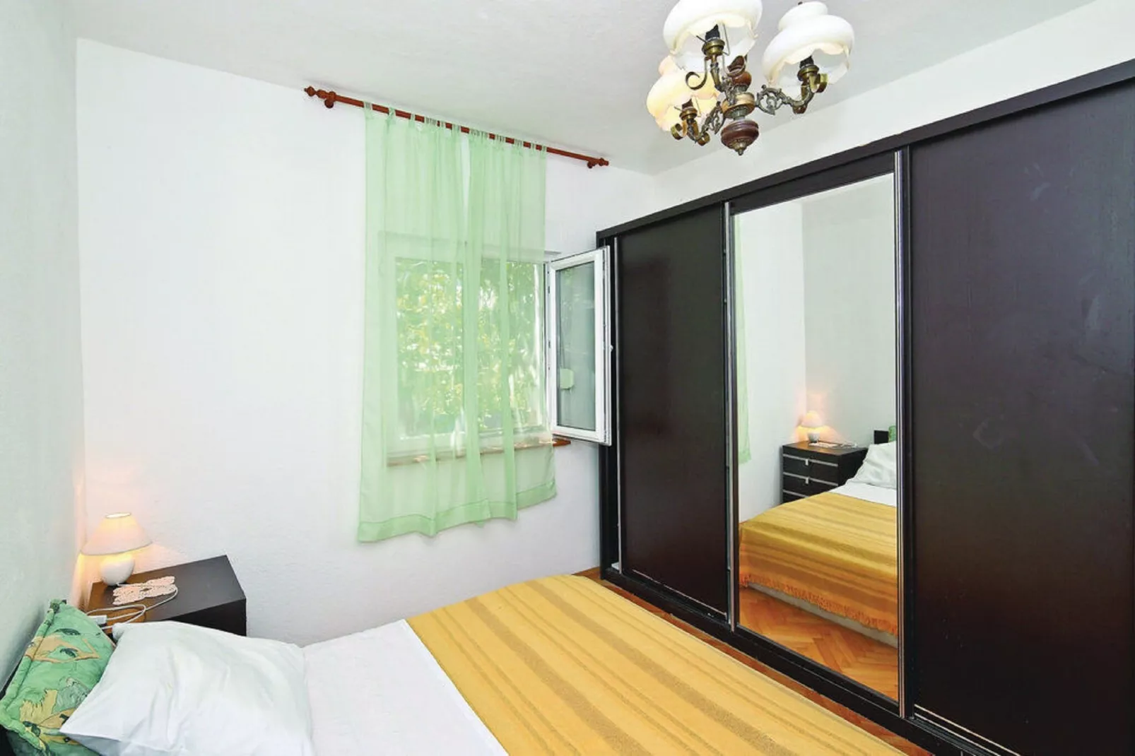 Apartments Halilović - Two Bedroom Apartment 1-Chambre