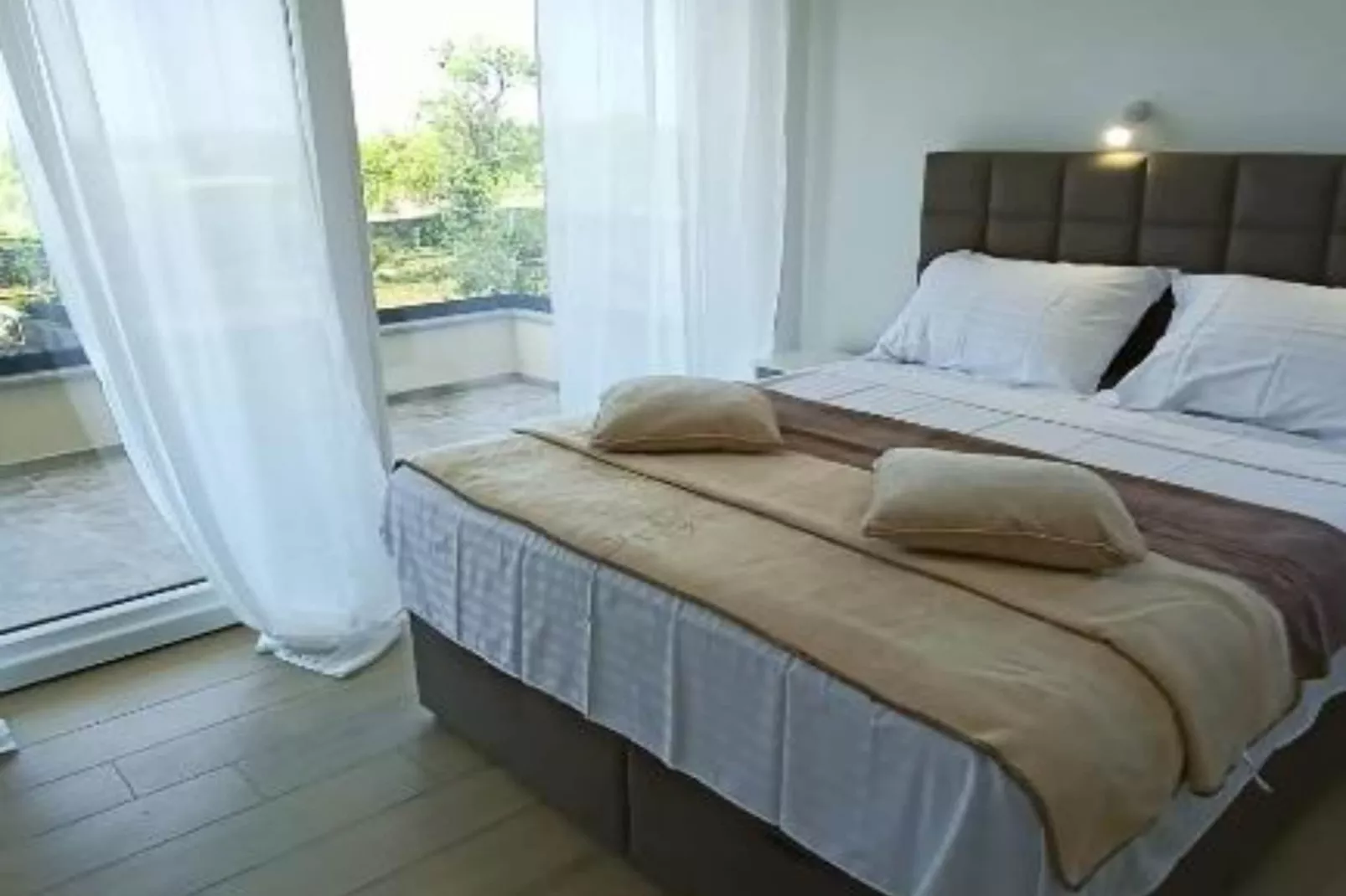 Villa Sunrise with Outdoor Pool - Four Bedroom Villa with Pool-Chambre