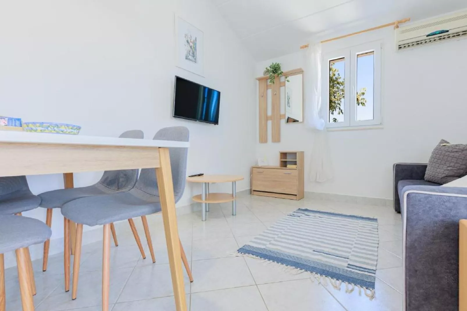 Lumbarda Resort Apartments - Superior One bedroom Apartment  E4-Salle à manger