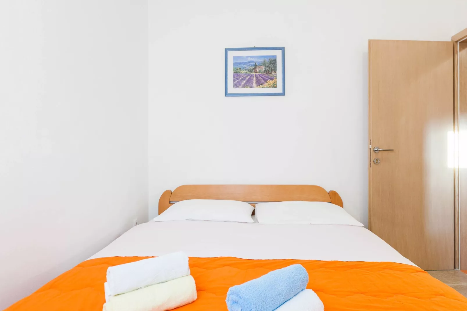 Cozy Apartments in Zadar with Sea and Mountain Views - Studio Apartment with Mountain View (owner 4)-Bedroom
