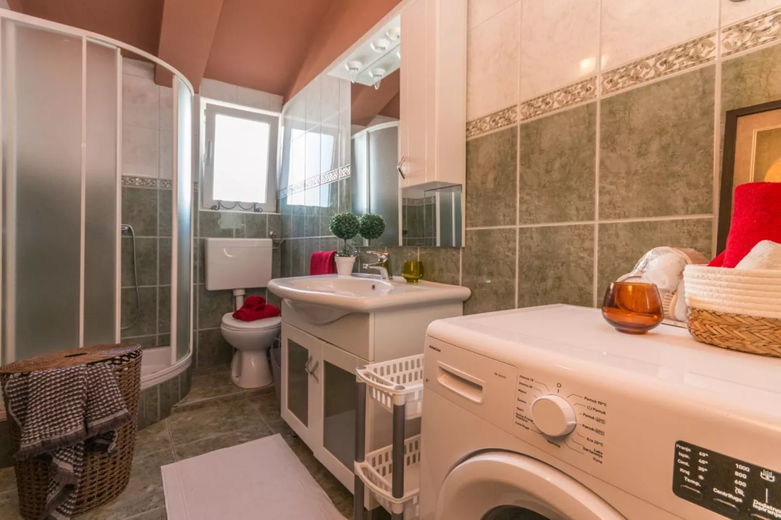 Villa Julia - One Bedroom Apartment 2-Bathroom