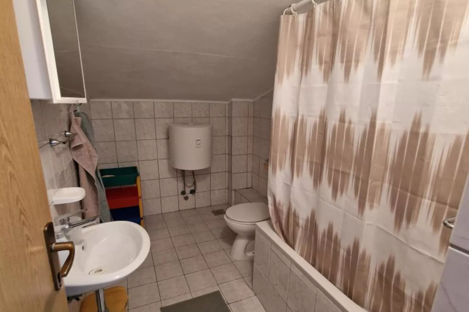 Two Bedroom  Apartment with Terrace and Sea View 4-Salle de bain