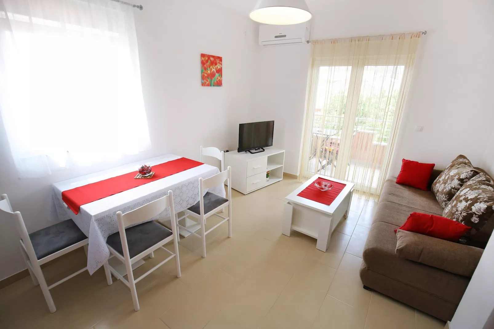 Apartments Kapetan - Comfort Studio Apartment with Terrace-Living room