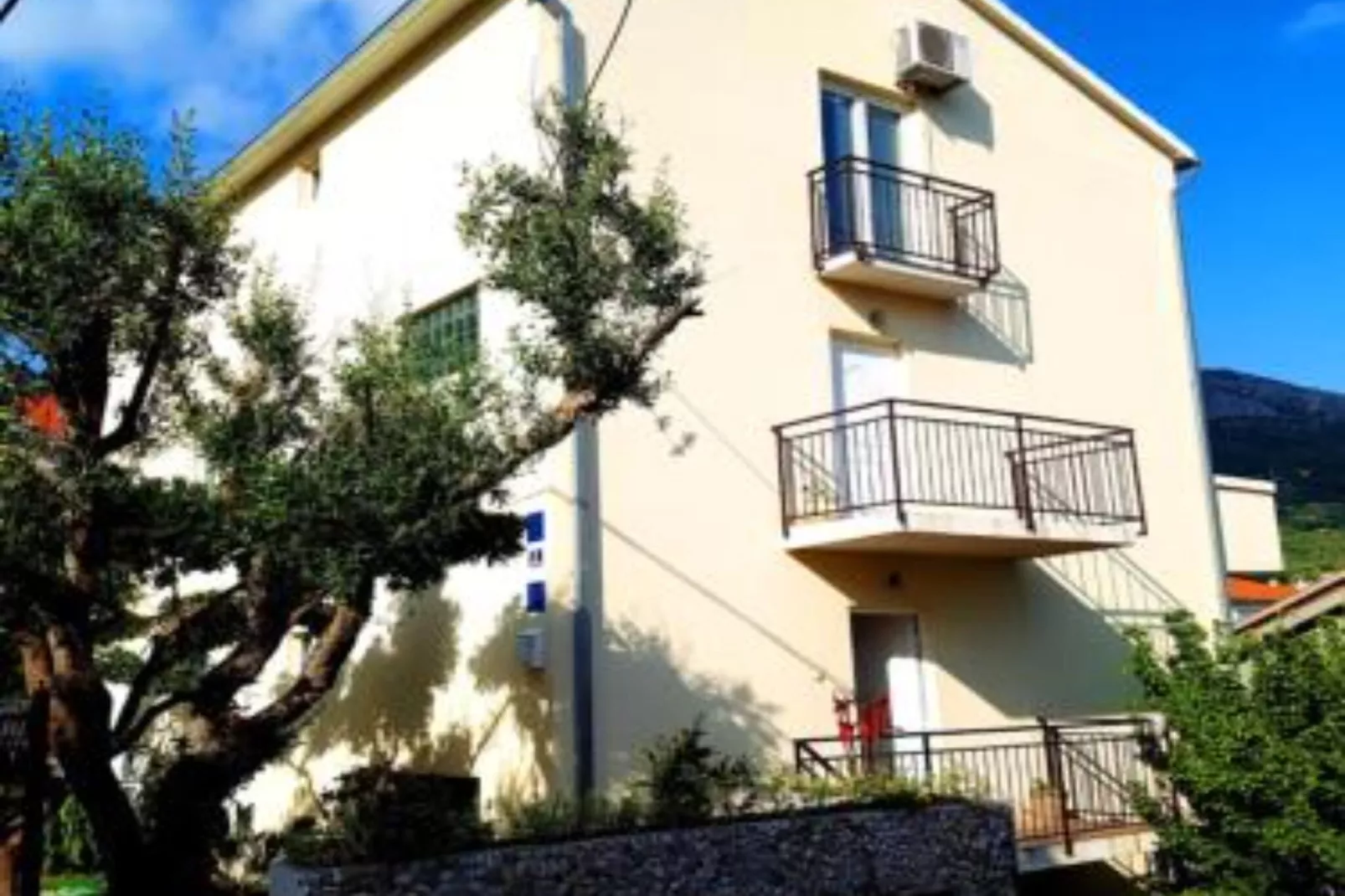 Apartments Kegalj - Studio with Pool View-Außenbereich