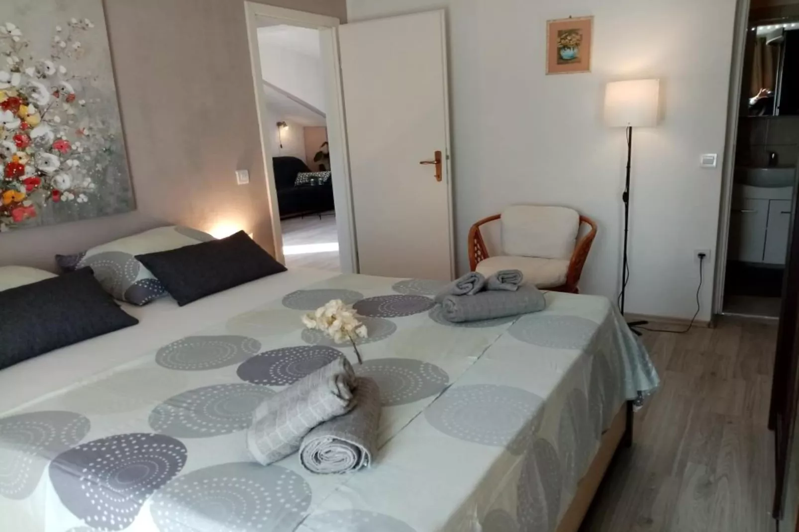 Apartments Silva - Superior Two Bedroom Apartment with Balcony and Sea View-Chambre
