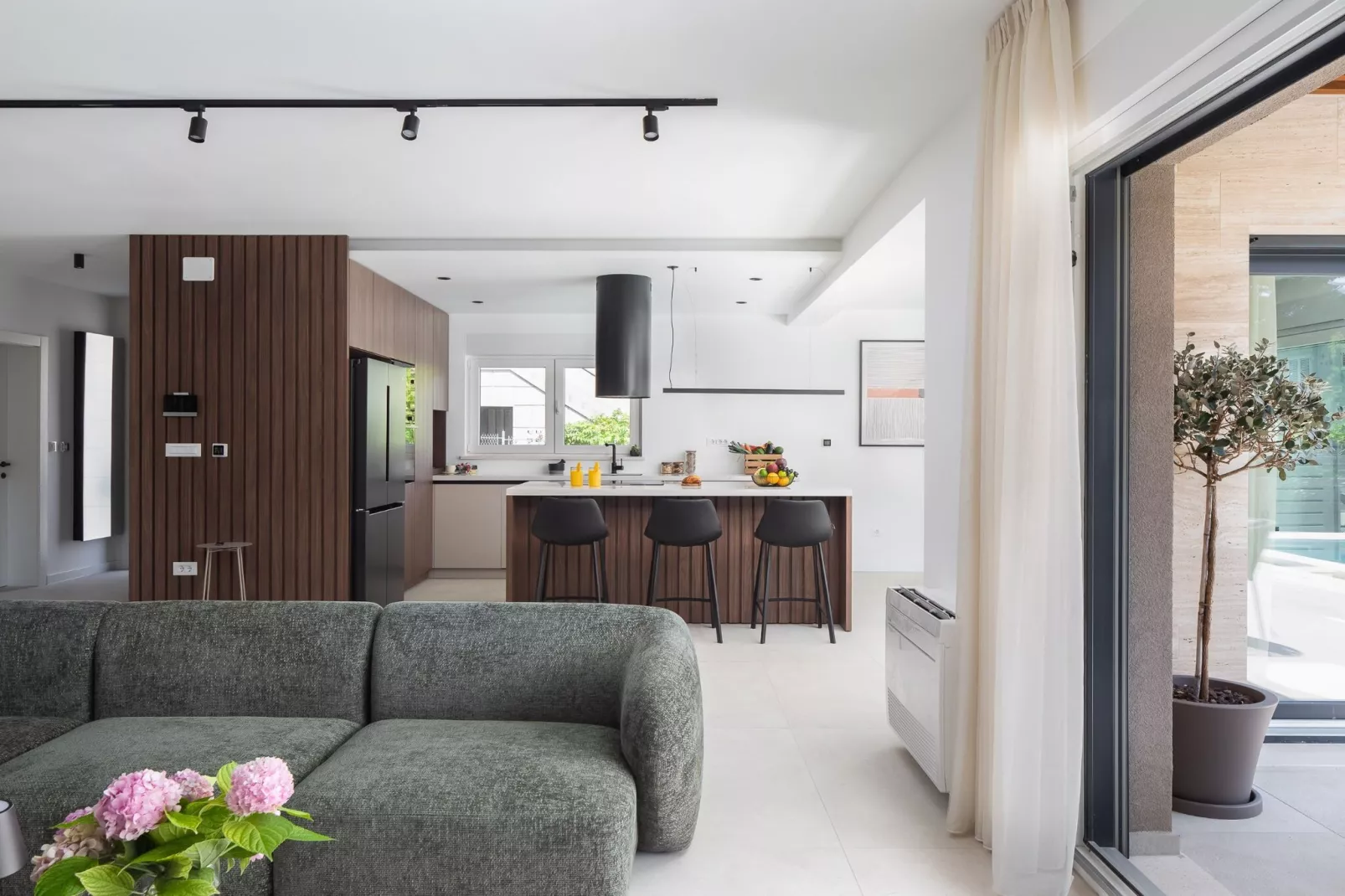 Villa Prima Lux - Four Bedroom Villa with Pool-Living room