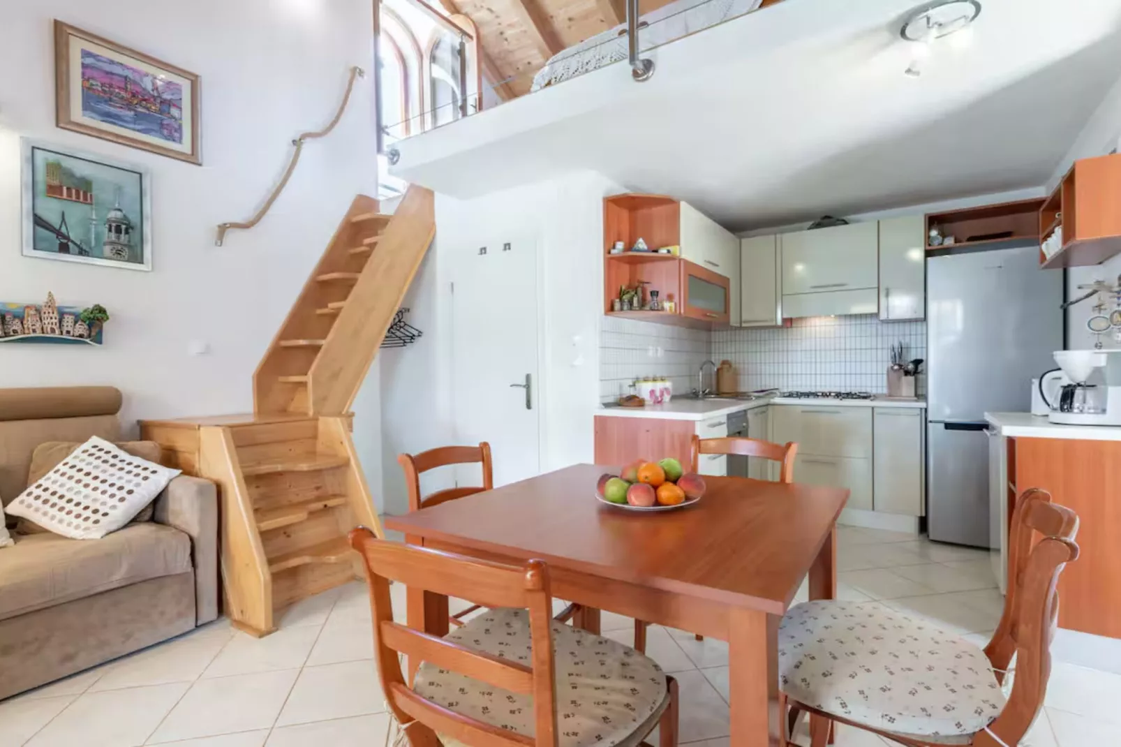 Holiday home House of the Sun - Three Bedroom Holiday Home with Pool-Cuisine