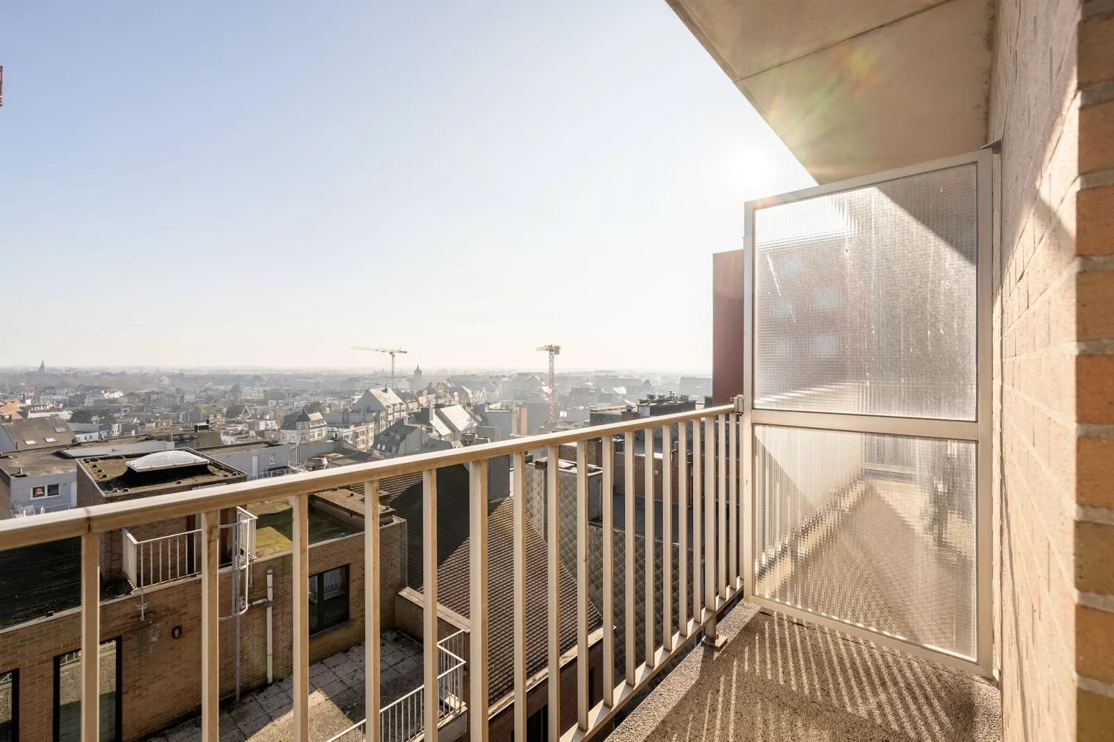LECOMTE 9B-Terrace balcony