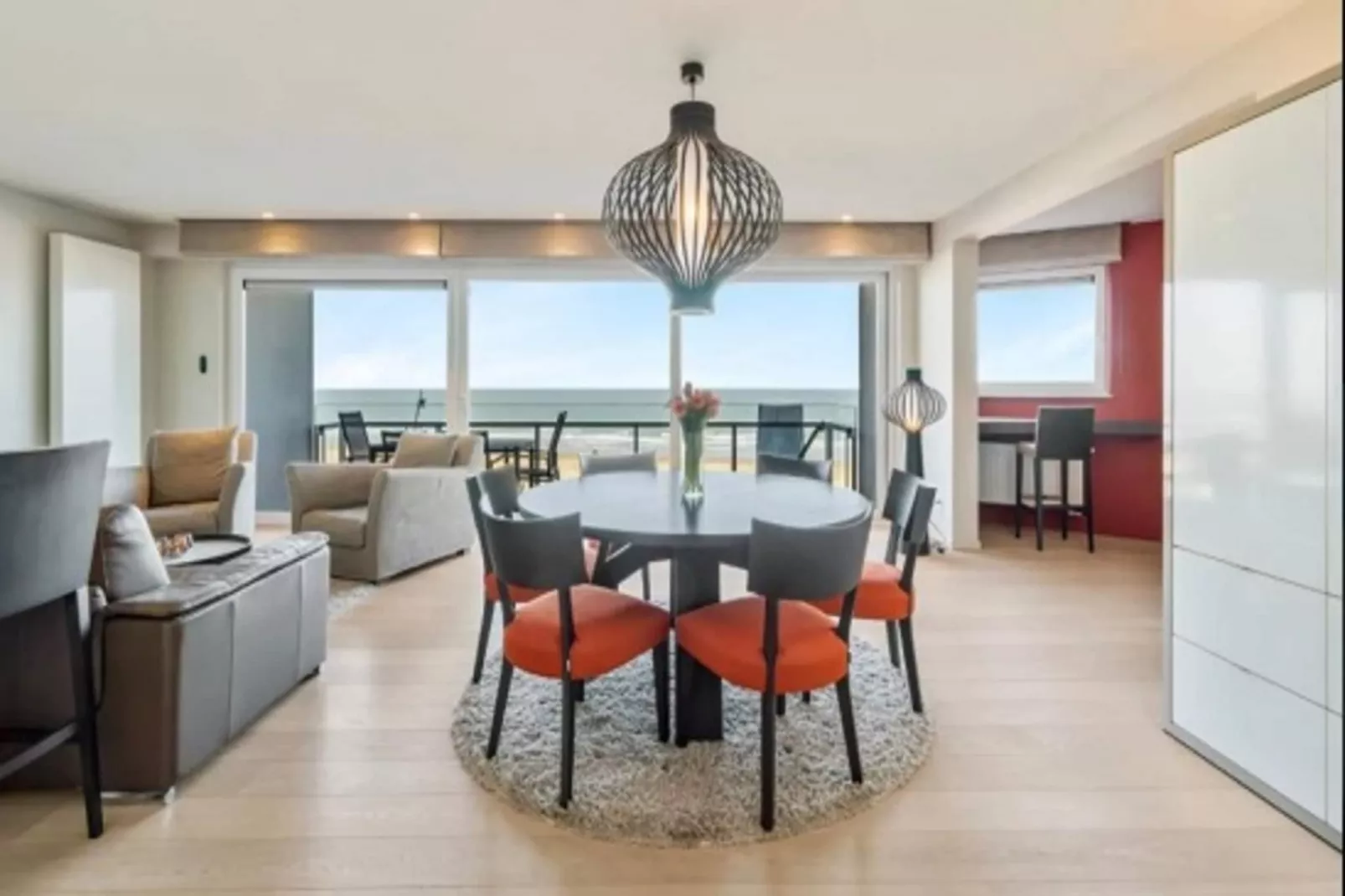 EDEN ZD 32-Dining room