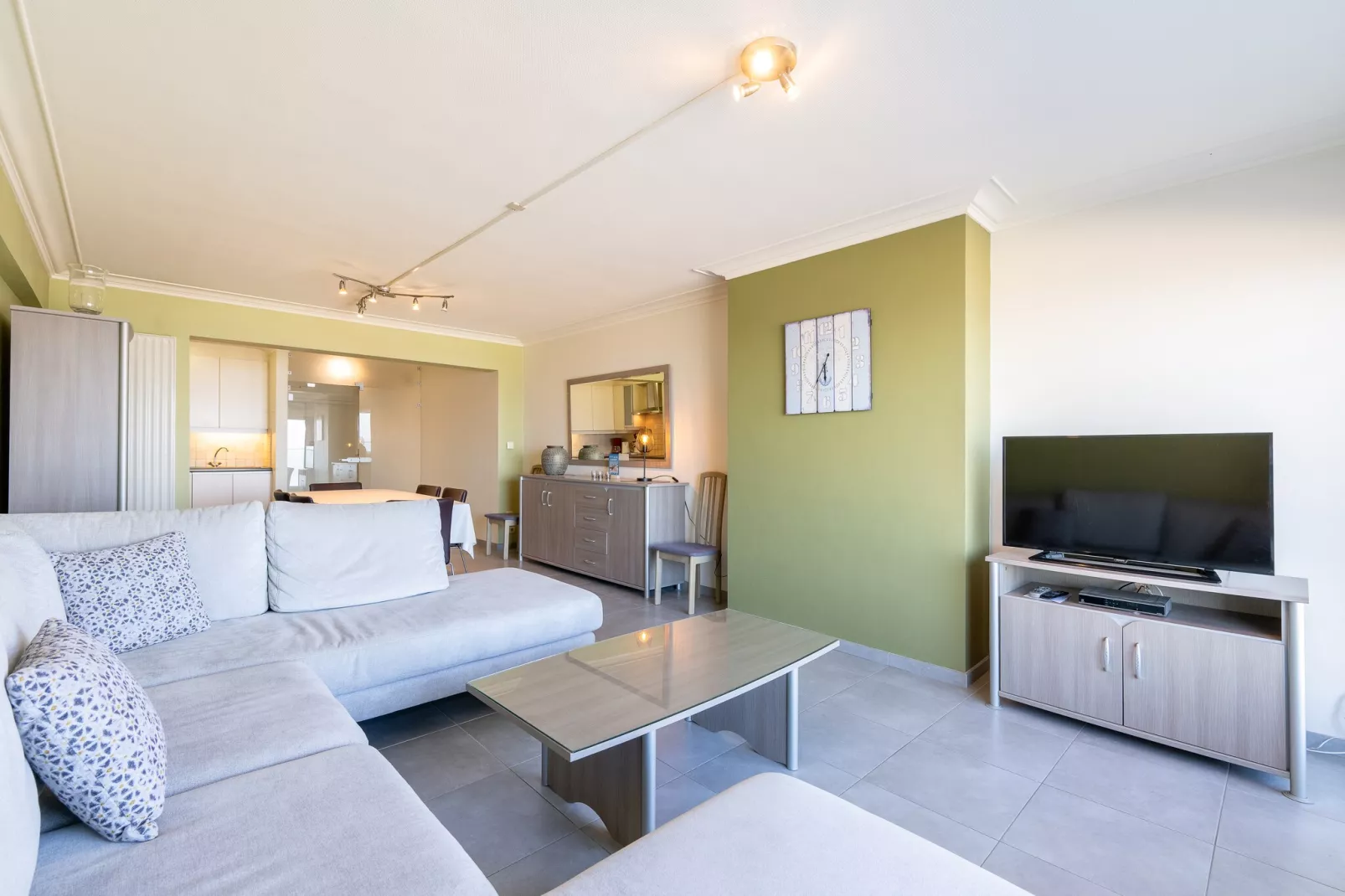 EXCELSIOR 26A-Living room