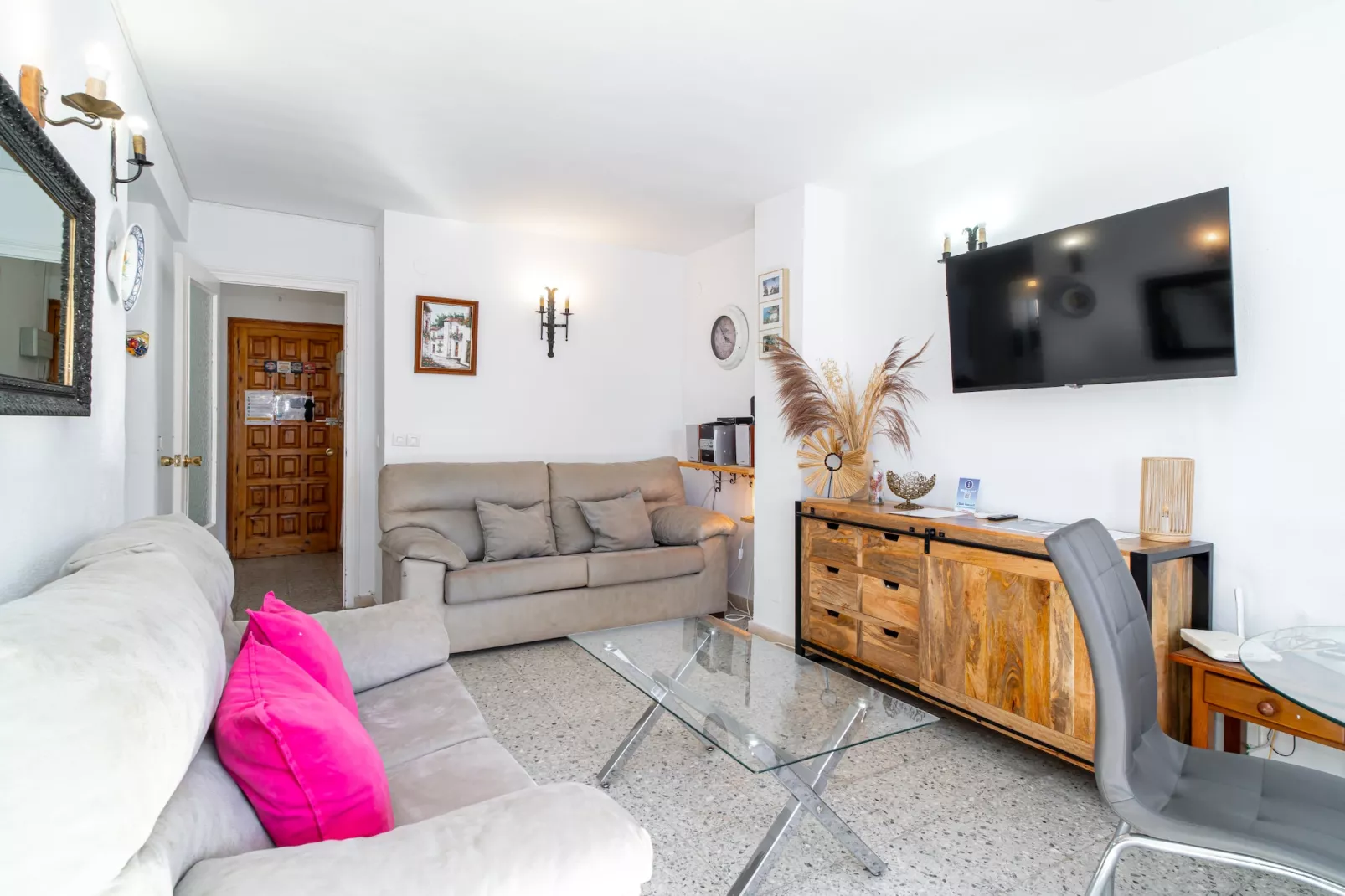 Bahia 49 Apartments by Casasol-Salon