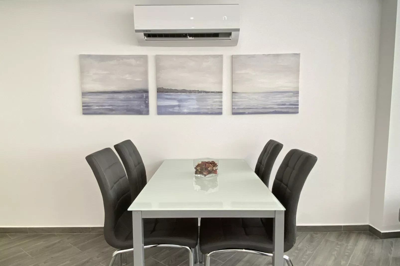 Apartamento Centro Life by Casasol-Salle à manger