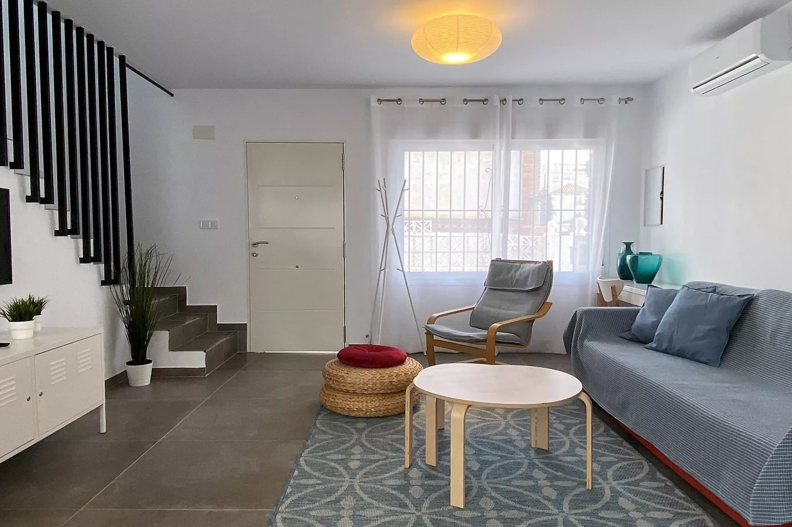 Casa Los Tejares by Casasol-Salon
