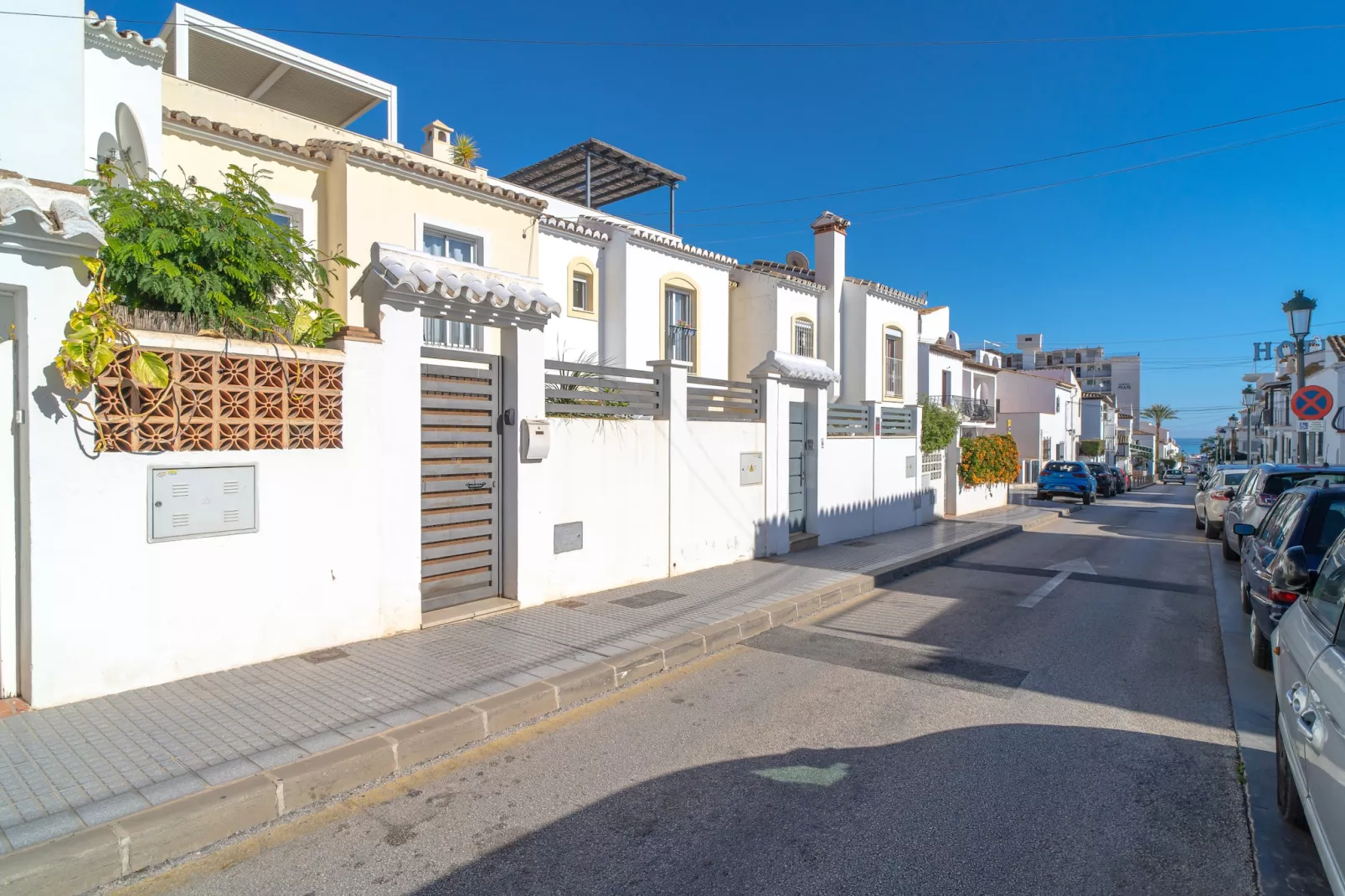 Villa Andalucía Esplendor by Casasol-Exterior in summer