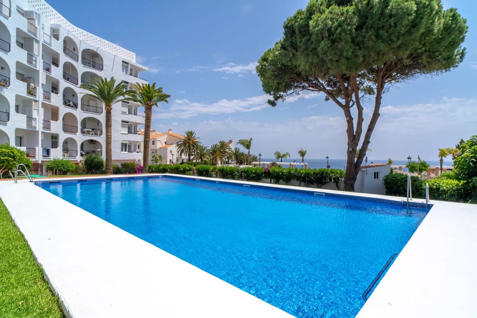 Verdemar Seadream by Casasol-Piscine