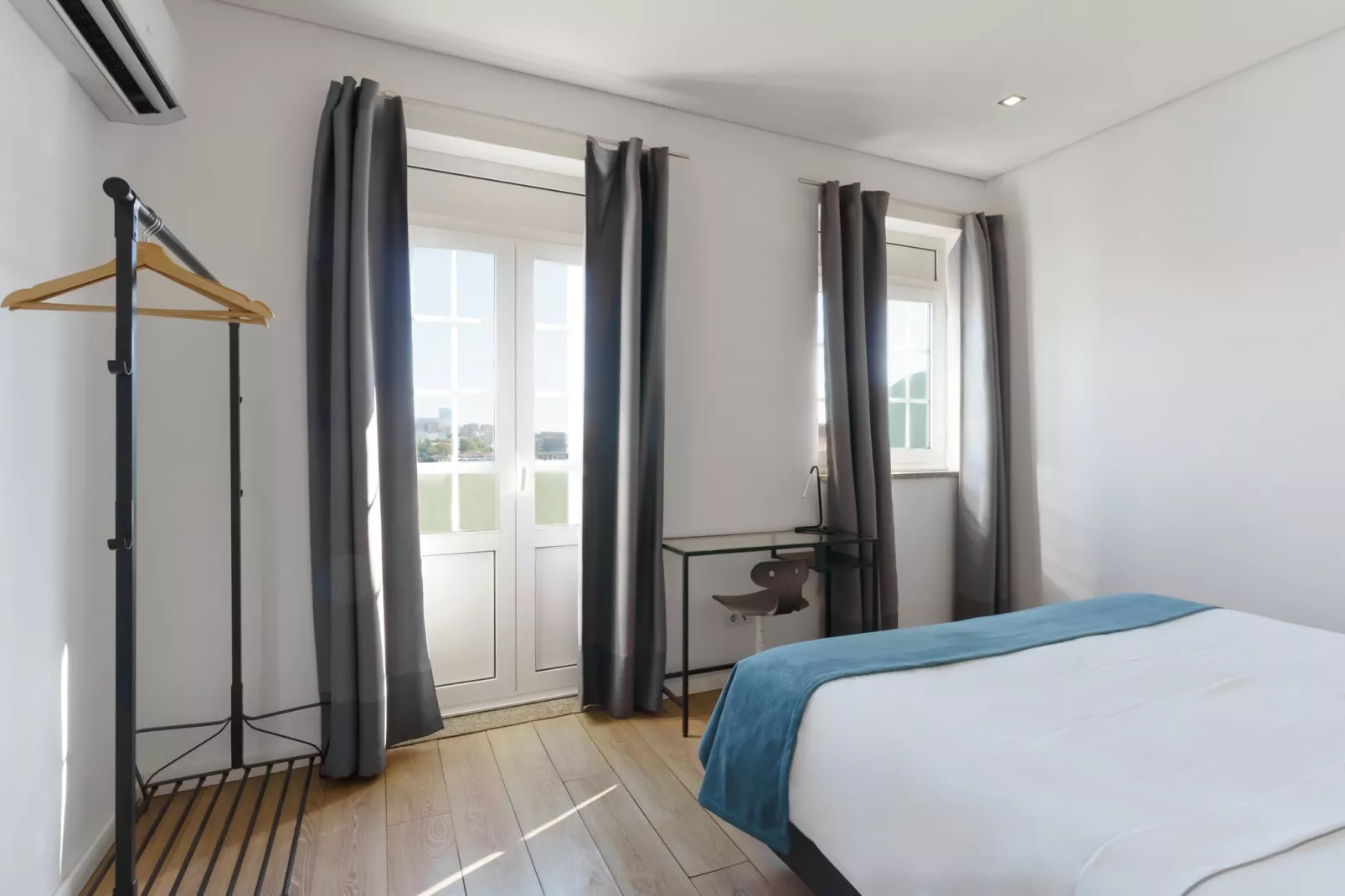 Feel Porto Historic Boutique Flat-Bedroom