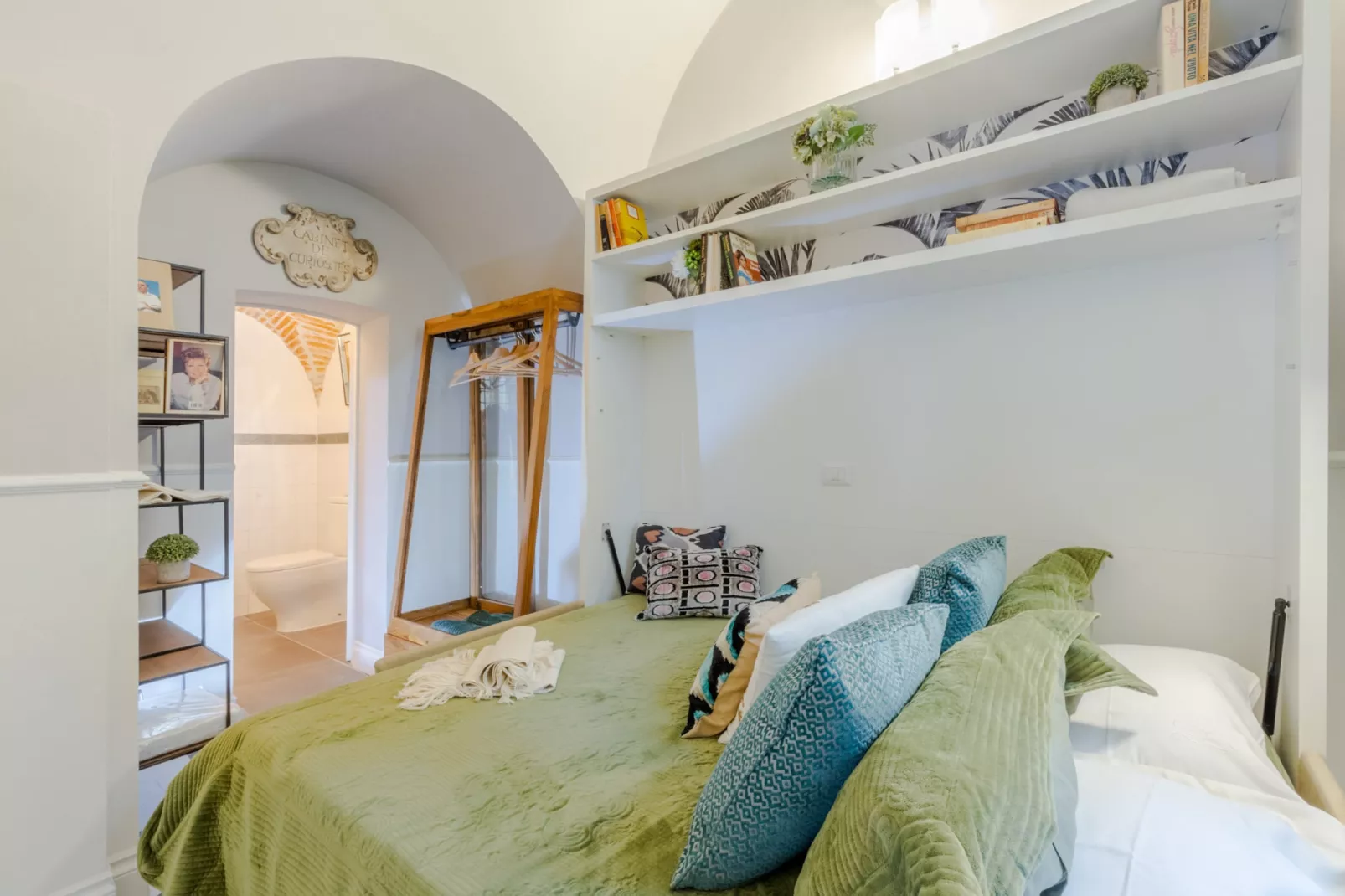 Busdraghi Studio,Stylish at Via Fillungo-Untagged