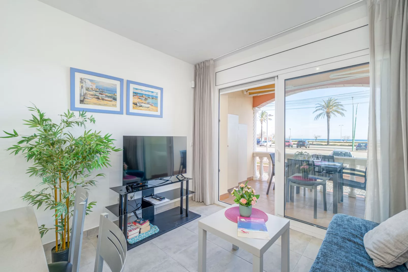 0018-BAHIA 4 1º D-Living room