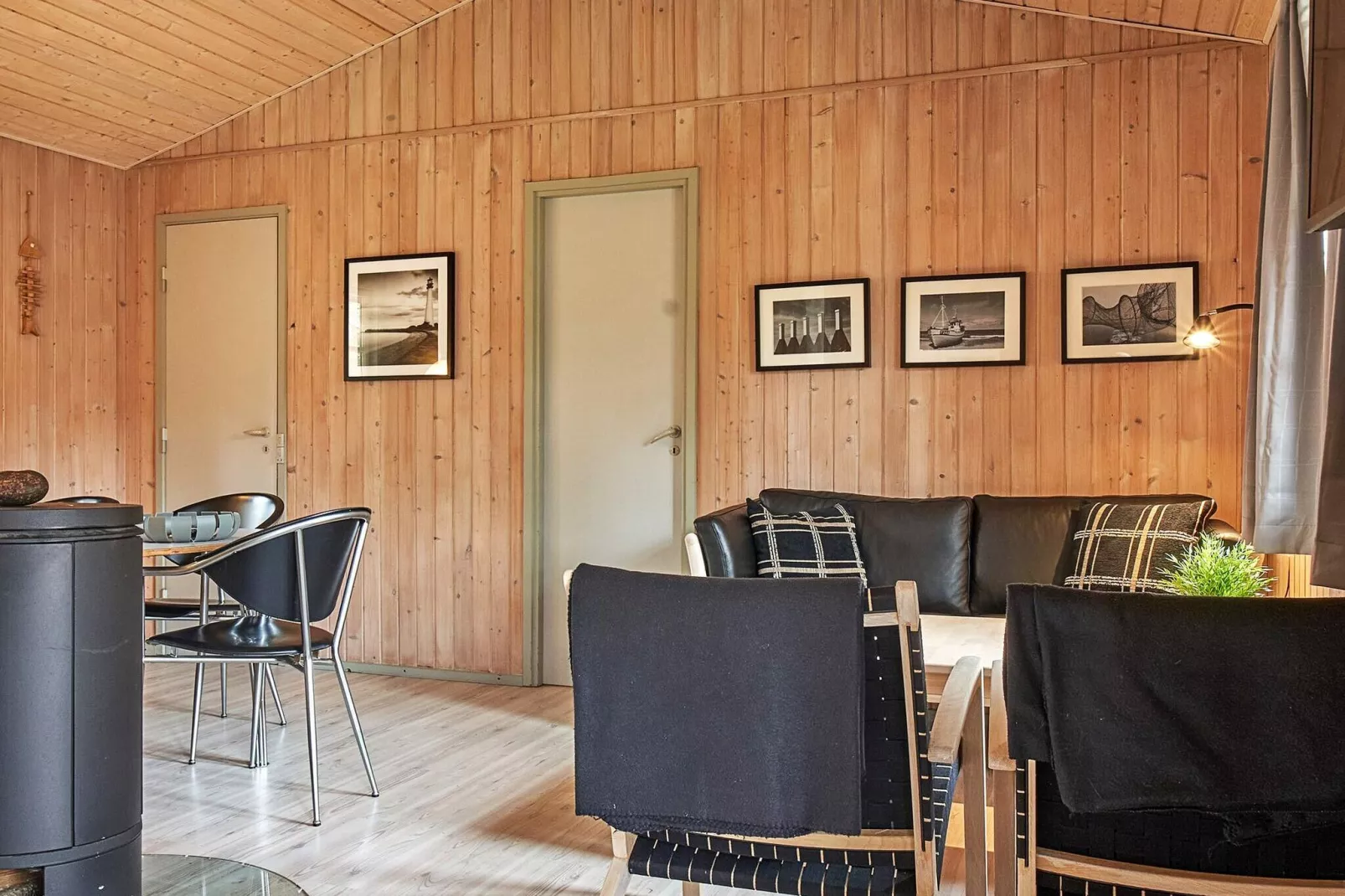 DUEODDE FERIEBY-Indoor